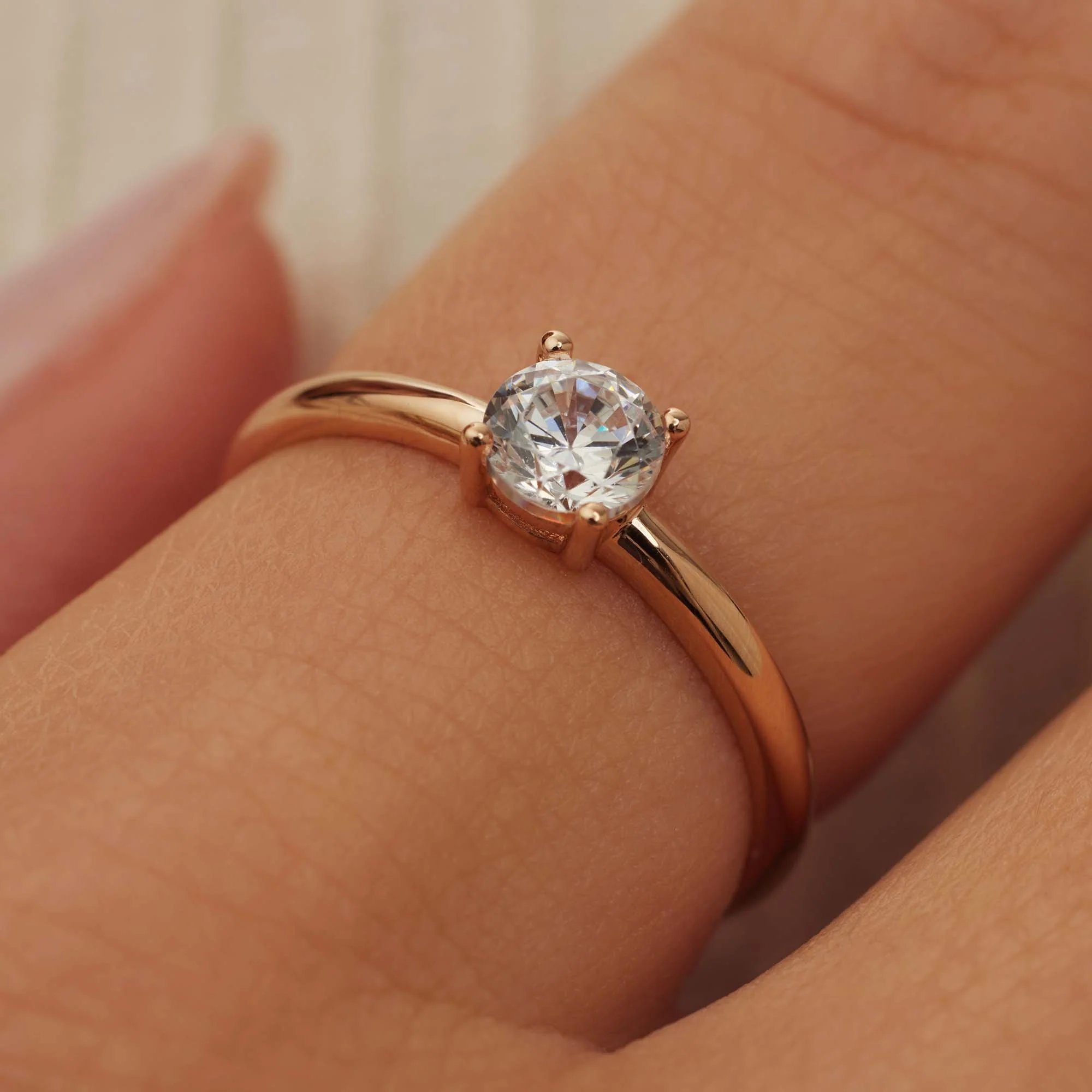 La Concorde Soleil 14 karat rose gold ring with zirconia stone - Image 3