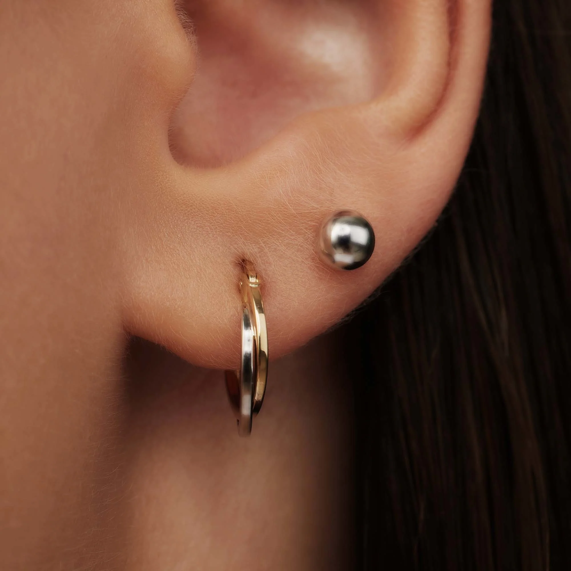 Saint Germain Finou 14 karat white gold ear studs with sphere - Image 2