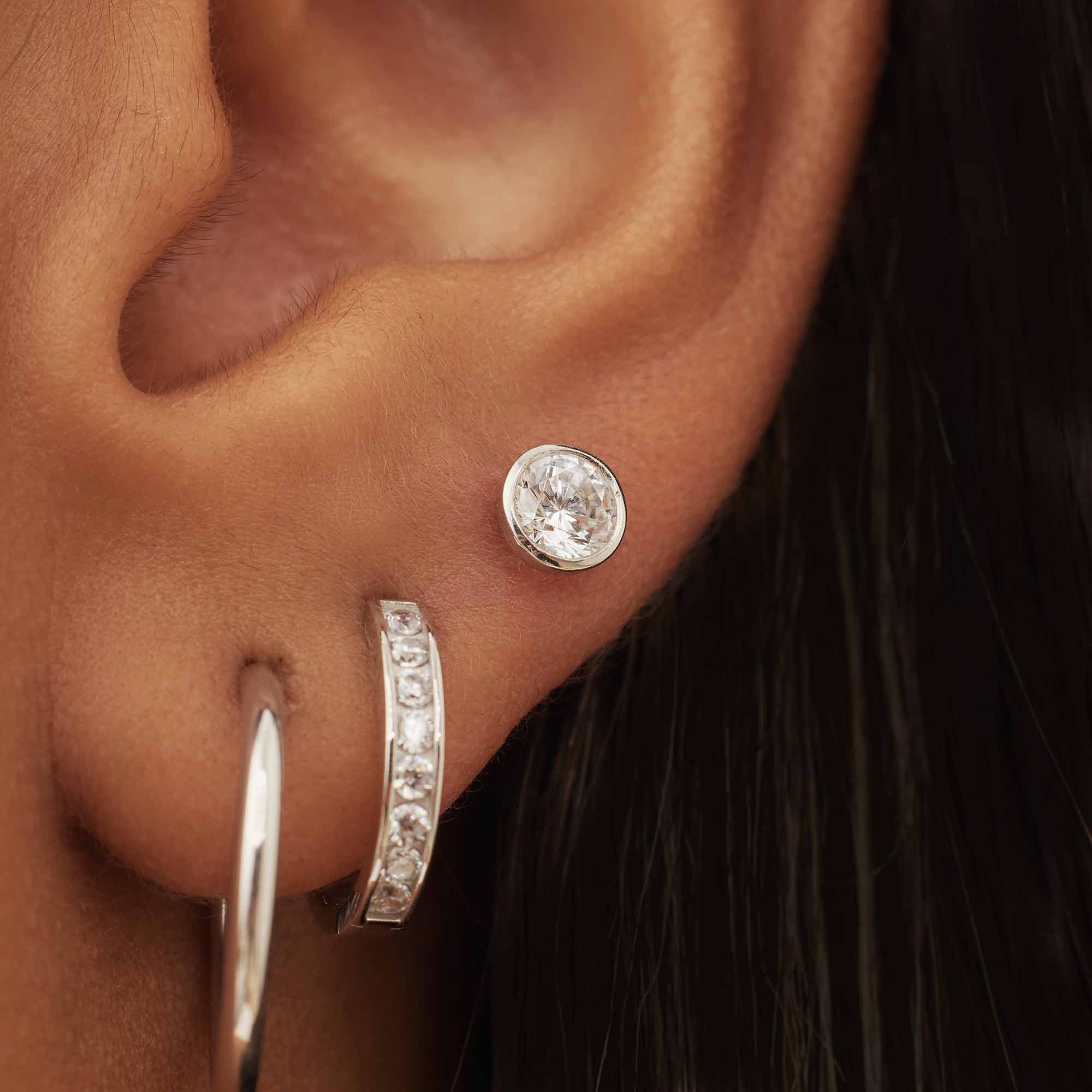 Saint Germain Juliette 14 karat white gold ear studs with zirconia - Image 3