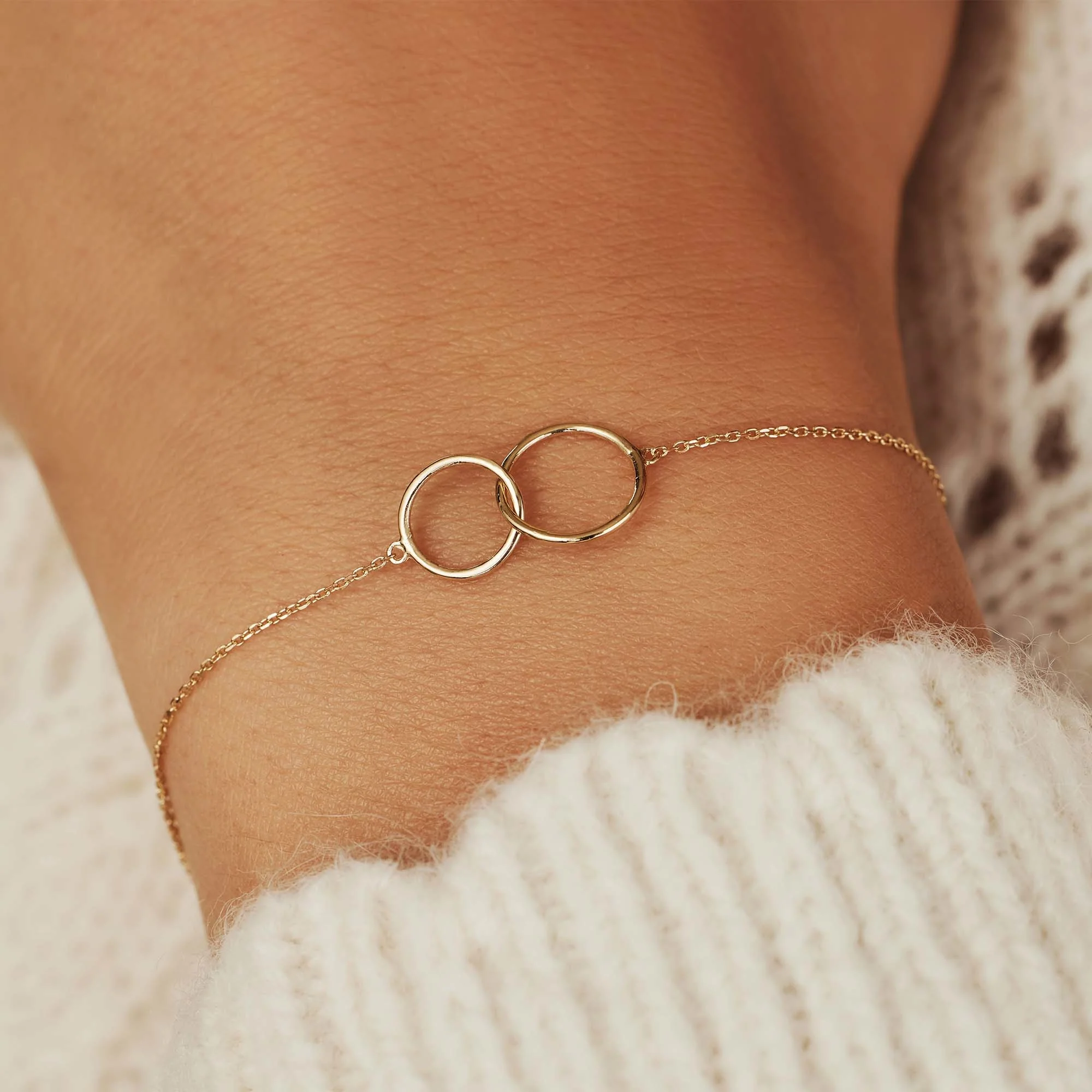 Le Marais Loulou 14 karat gold bracelet with rings - Image 3