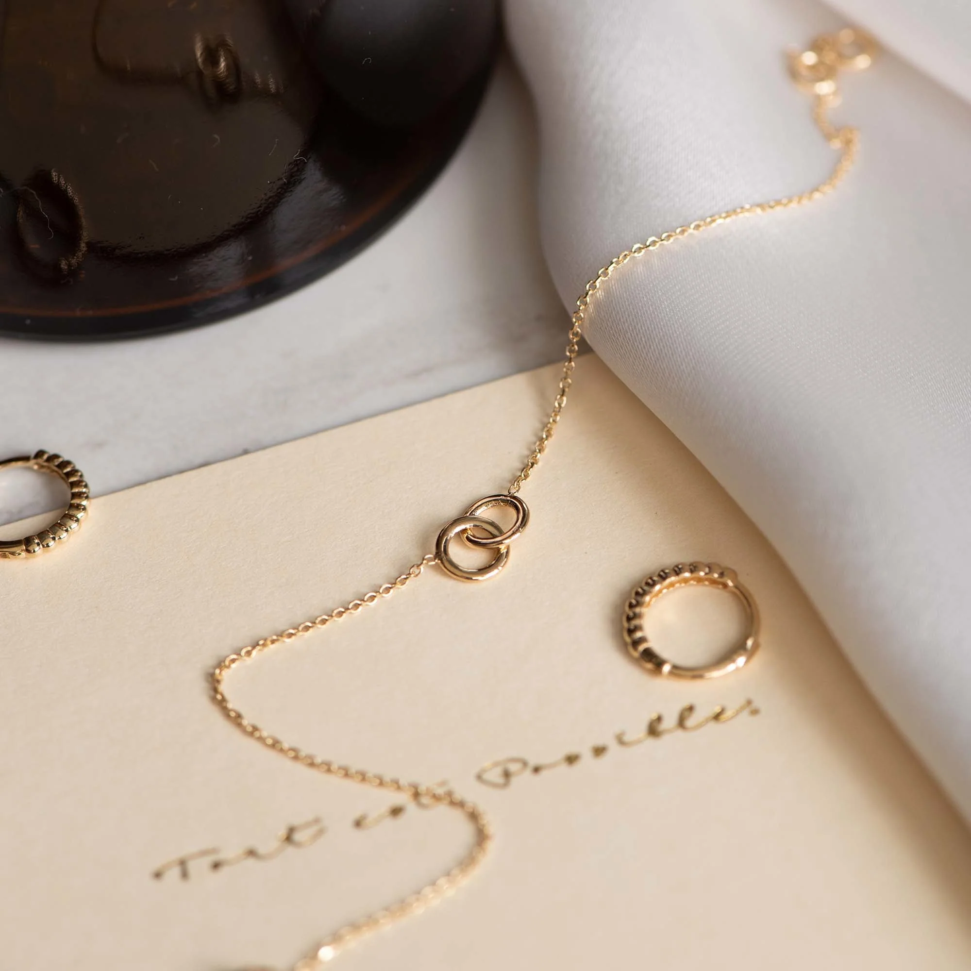 Le Marais Zoé 14 karat gold bracelet with rings - Image 5