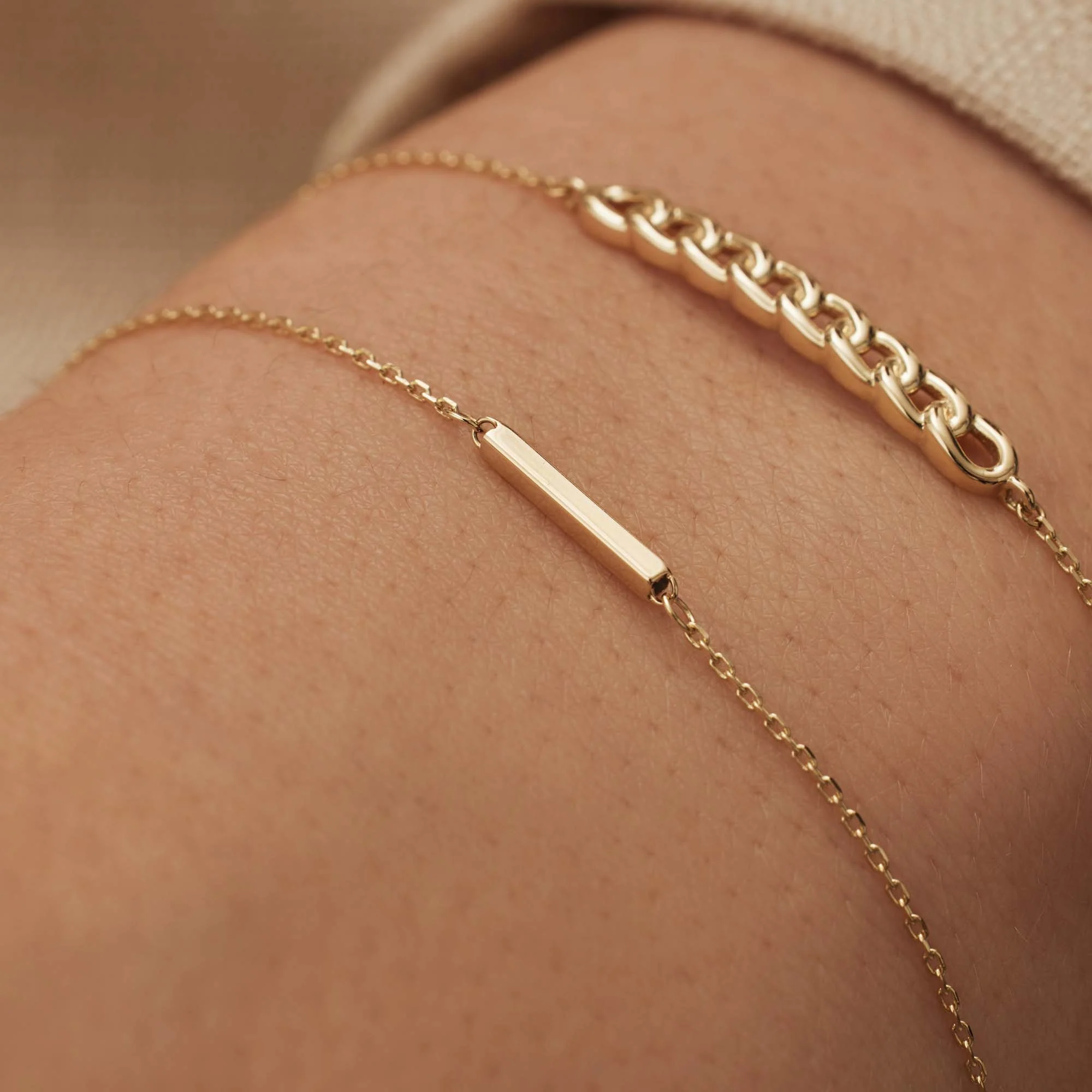 Le Marais Rosalie 14 karat gold bracelet with rod - Image 3