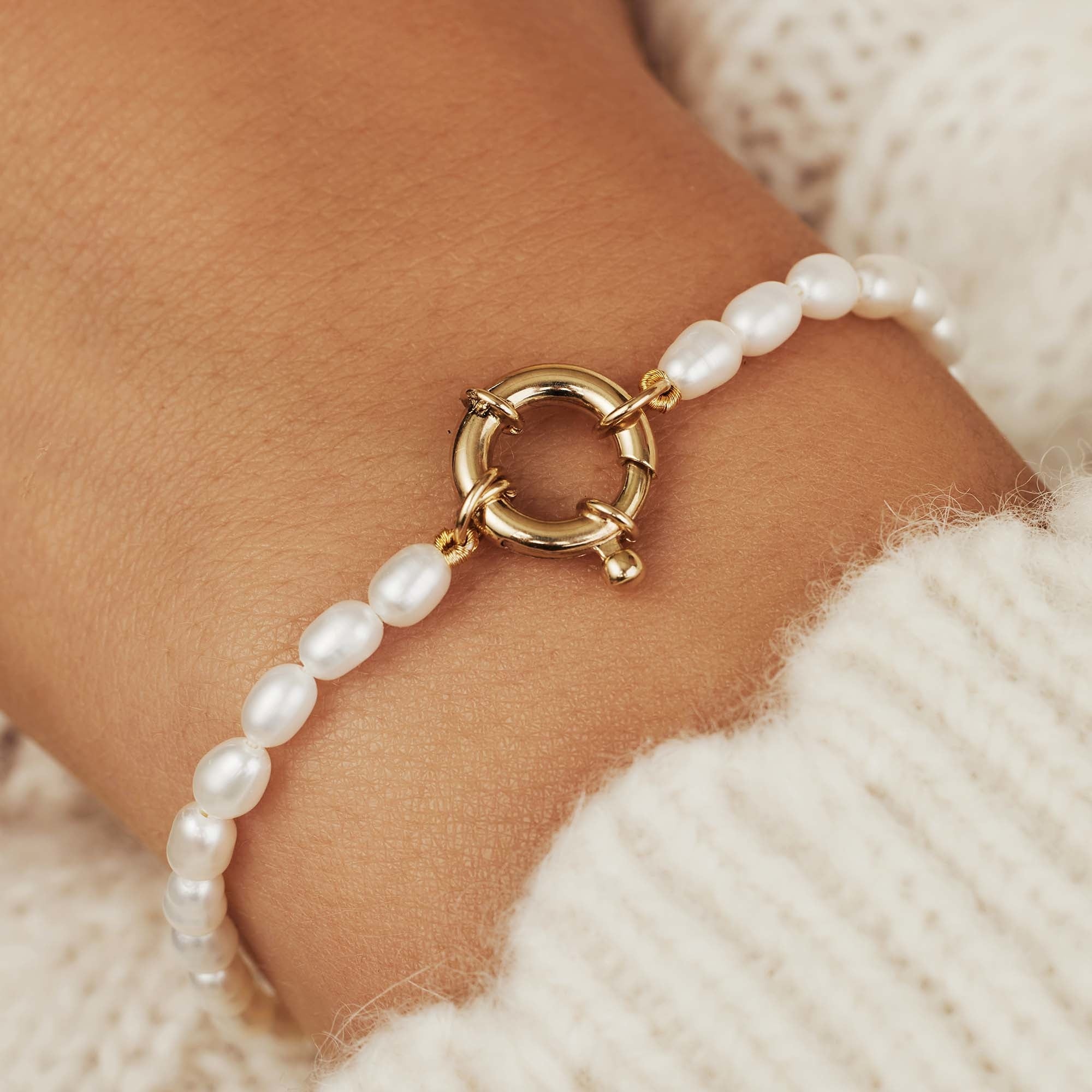 Aidee Marissa 14 karat gold bracelet with freshwater pearls - Image 3