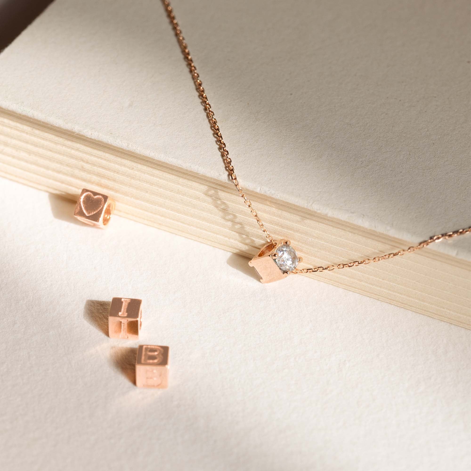 La Concorde Felie 14 karat rose gold cube charm with heart - Image 5