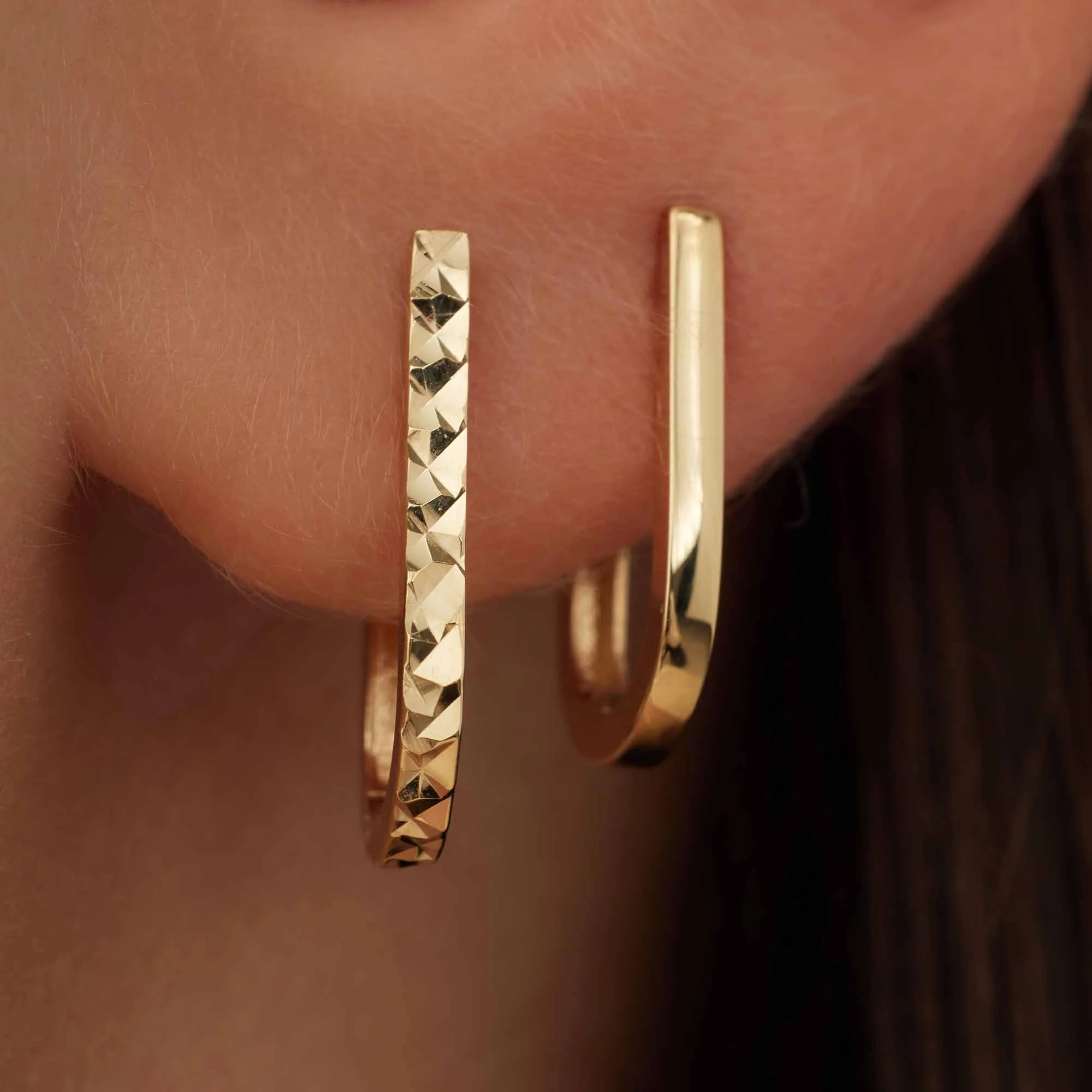 Rivoli Laura 14 karat gold drop earrings with diamond cut - Image 3