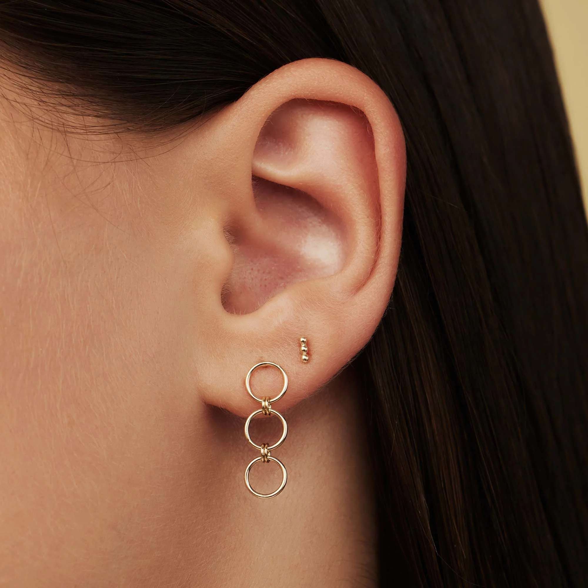 Rivoli Claire 14 karat gold ear studs - Image 2