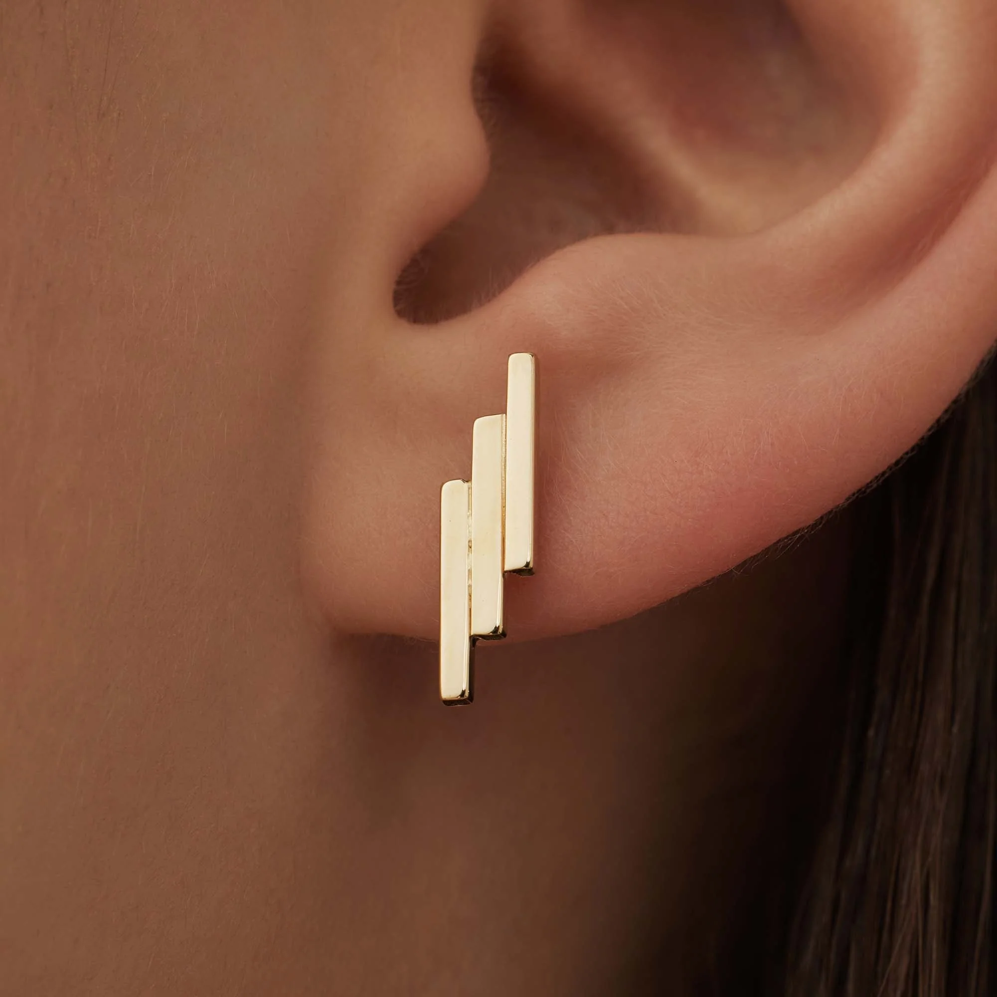 Le Marais Rosalie 14 karat gold ear studs with 3 rods - Image 3