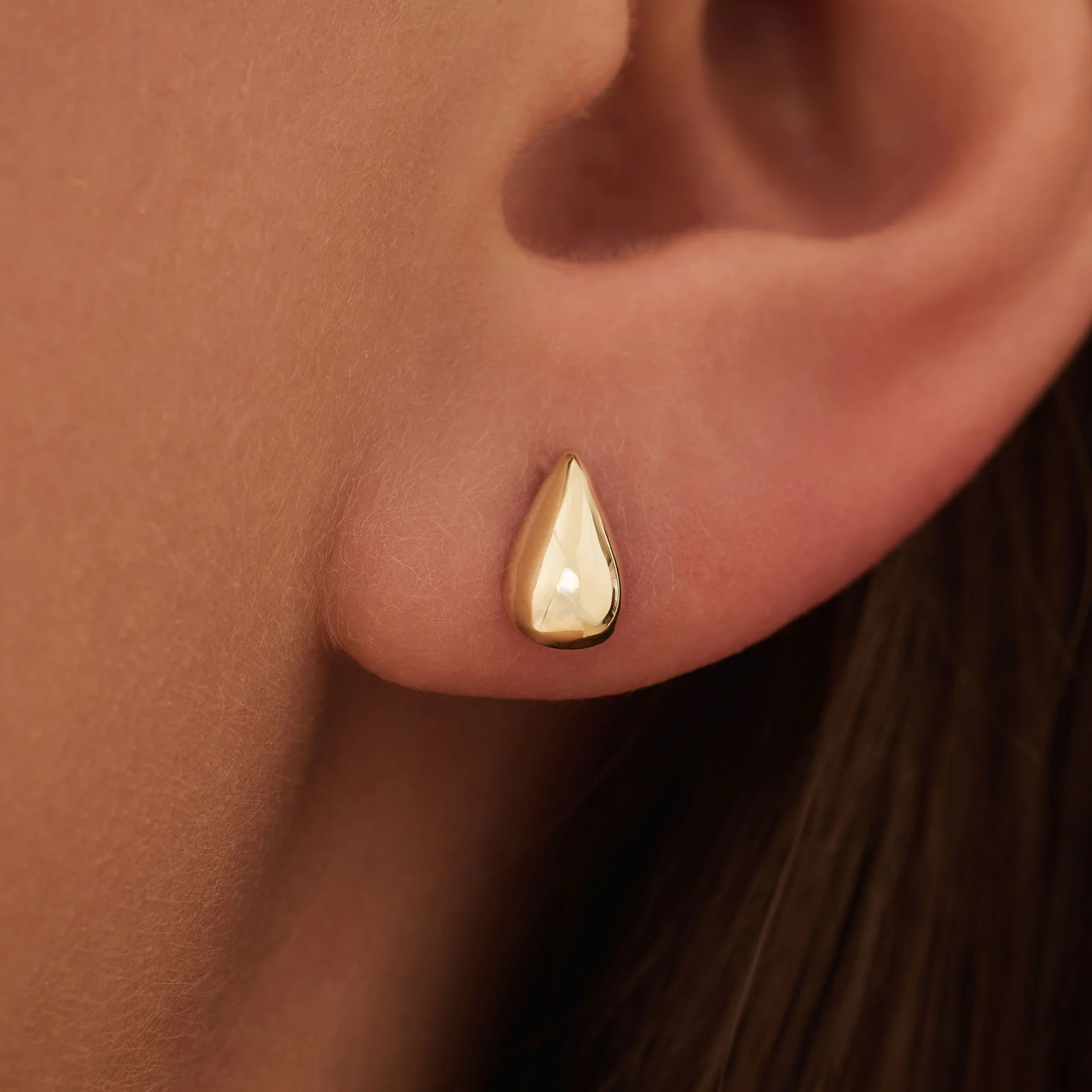 Monceau Séraphine 14 karat gold teardrop ear studs - Image 3