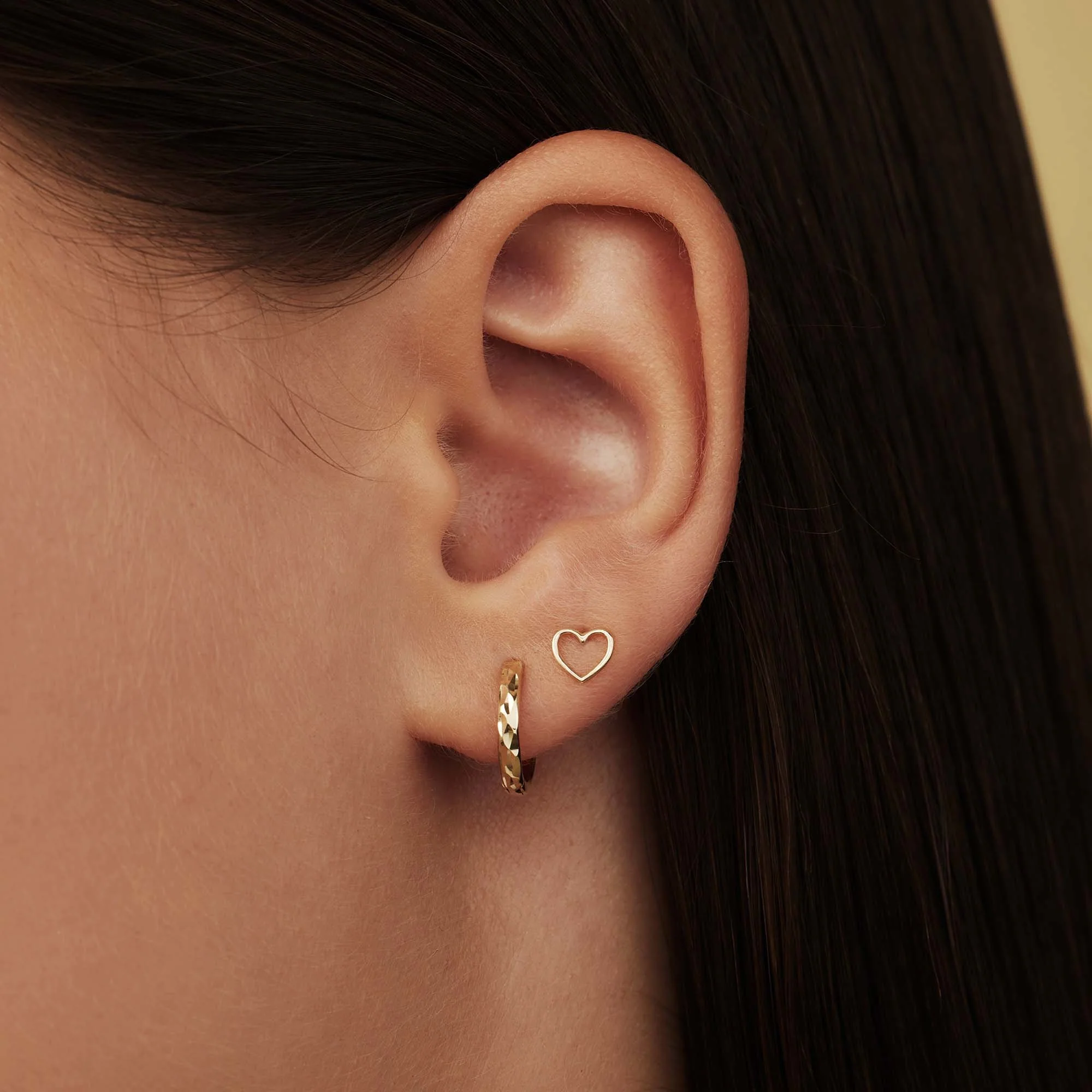 Rivoli Laura 14 karat gold hoop earrings with diamond cut - Image 2