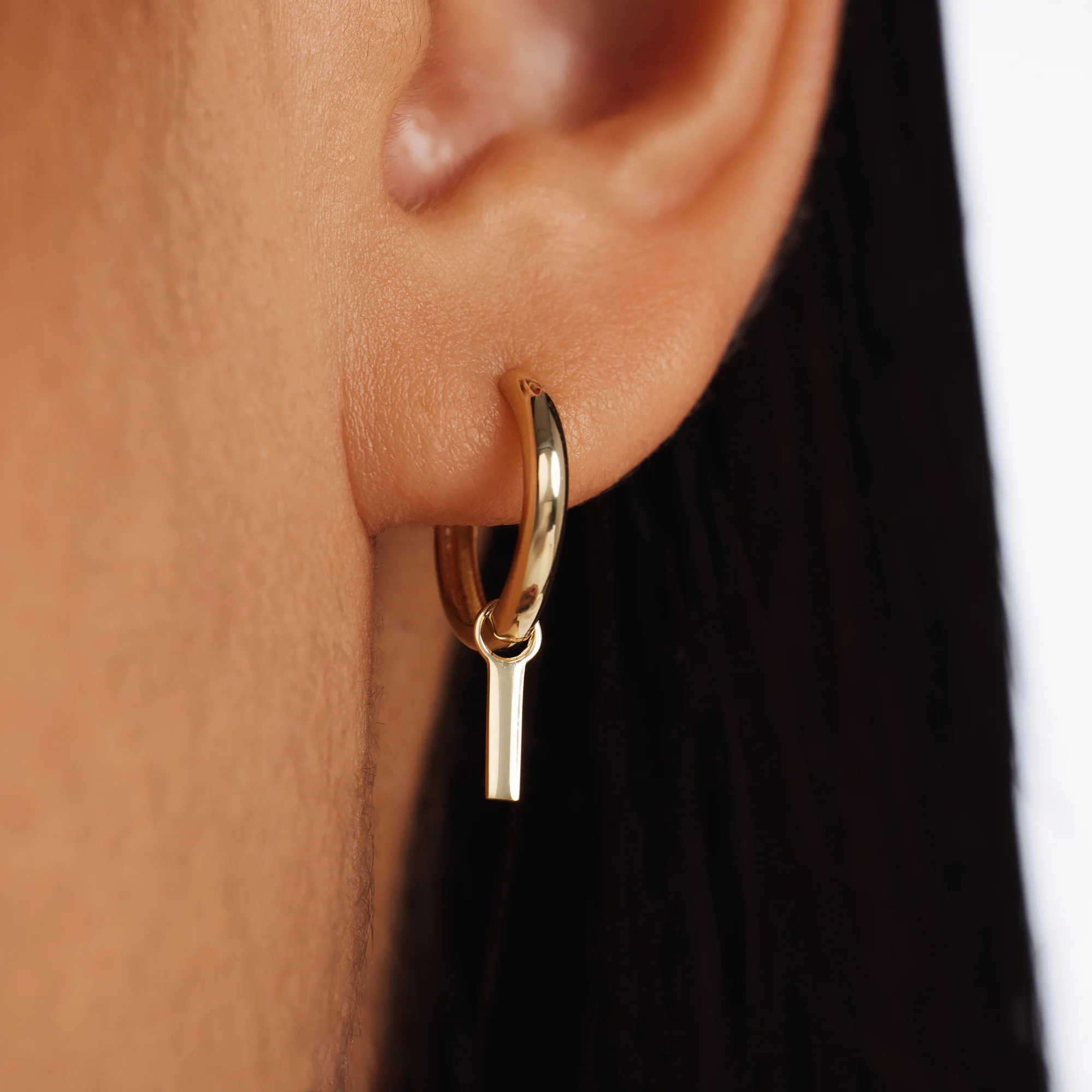 Monceau Josephine 14 karat gold hoop earrings with rod - Image 2