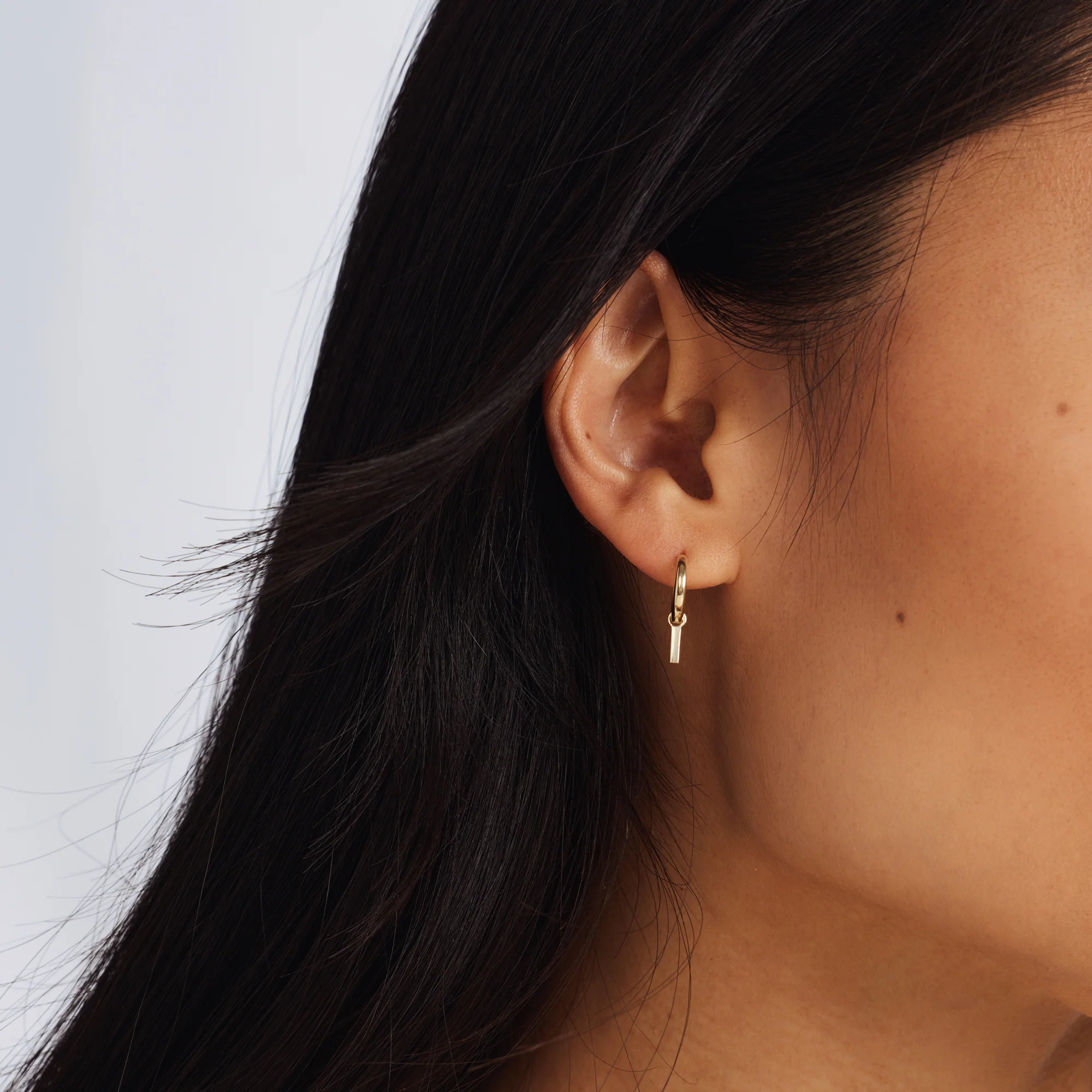 Monceau Josephine 14 karat gold hoop earrings with rod - Image 4