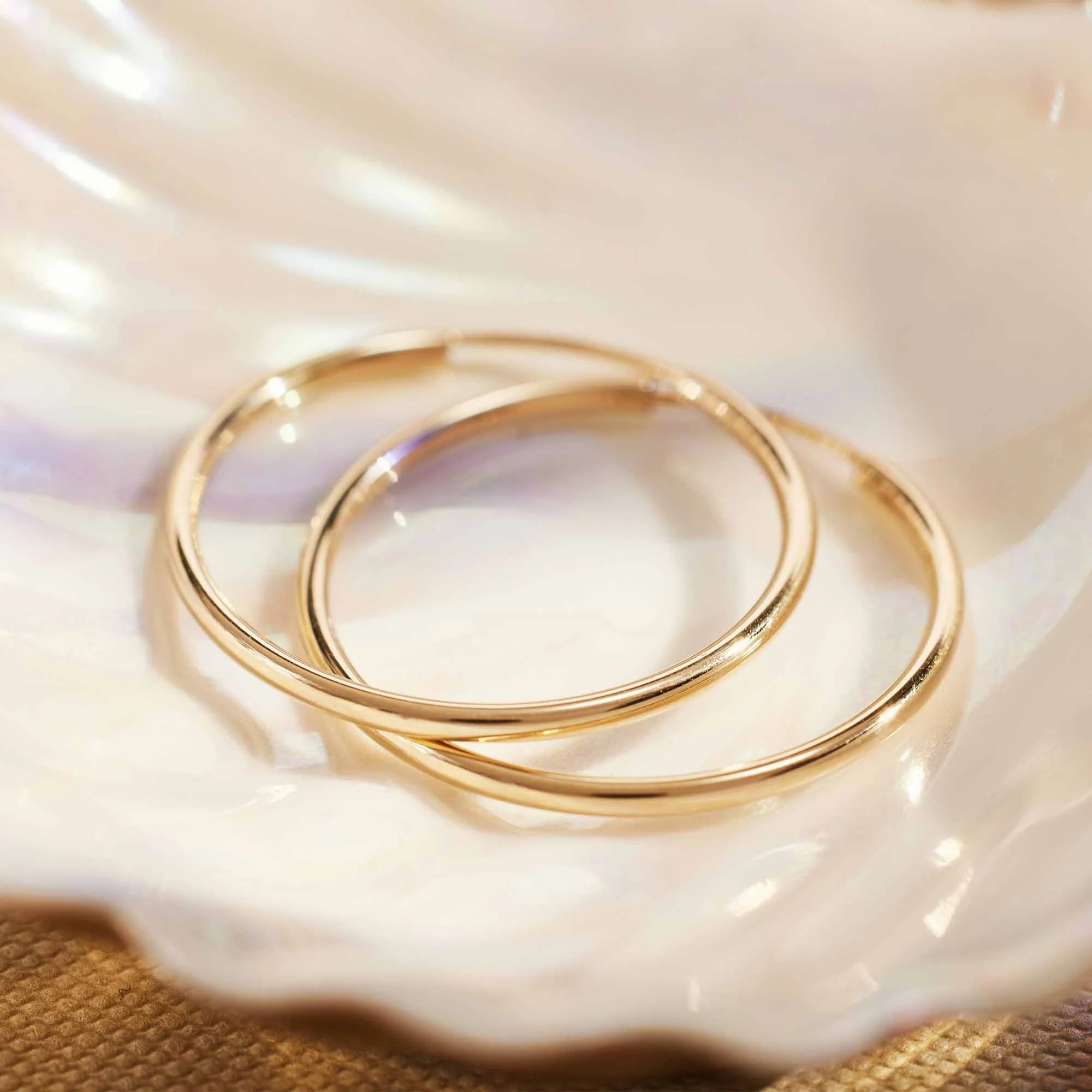 Le Marais Cerise 14 karat gold hoop earrings (25 mm) - Image 5