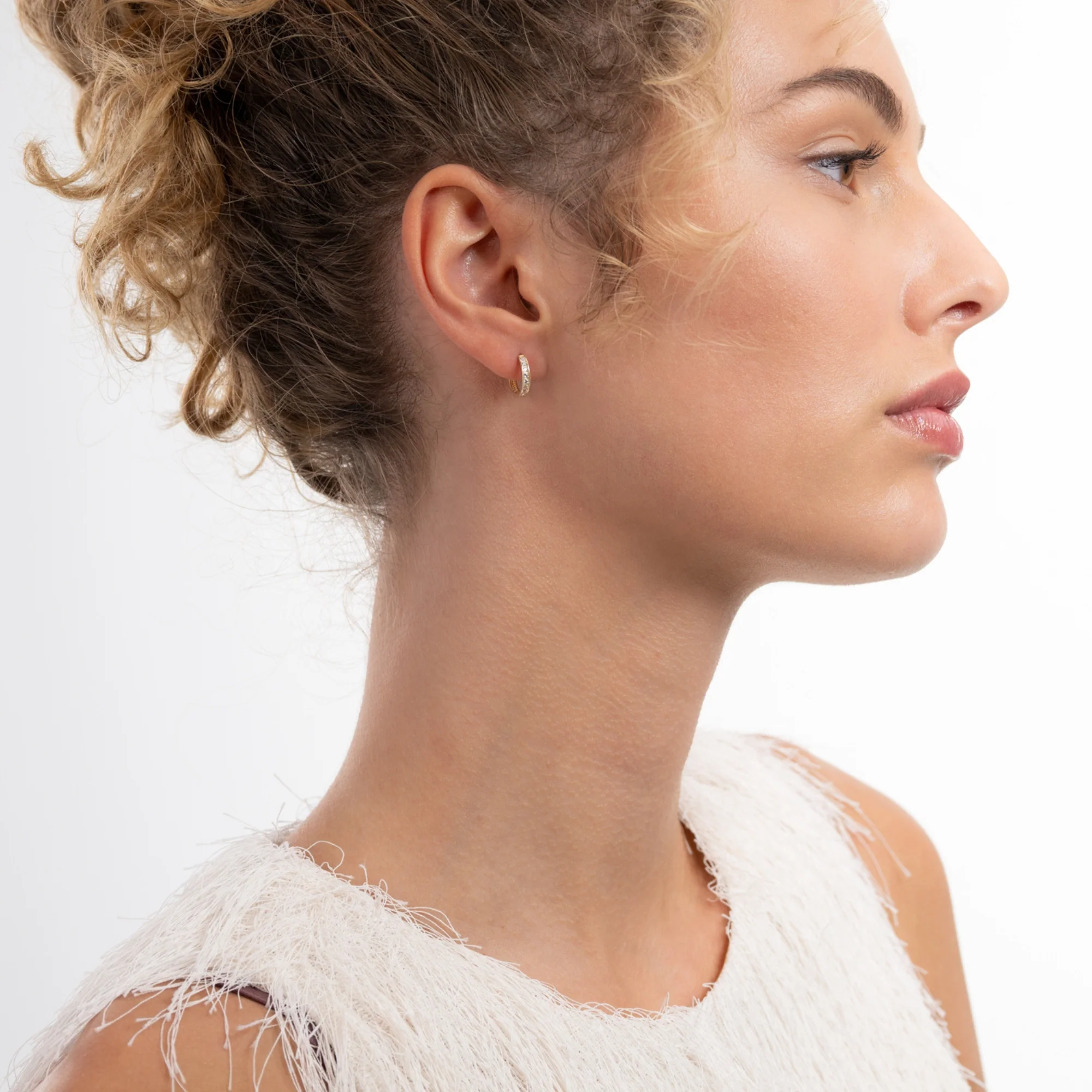 Le Marais Tiphaine 14 karat gold hoop earrings with zirconia stones - Image 4