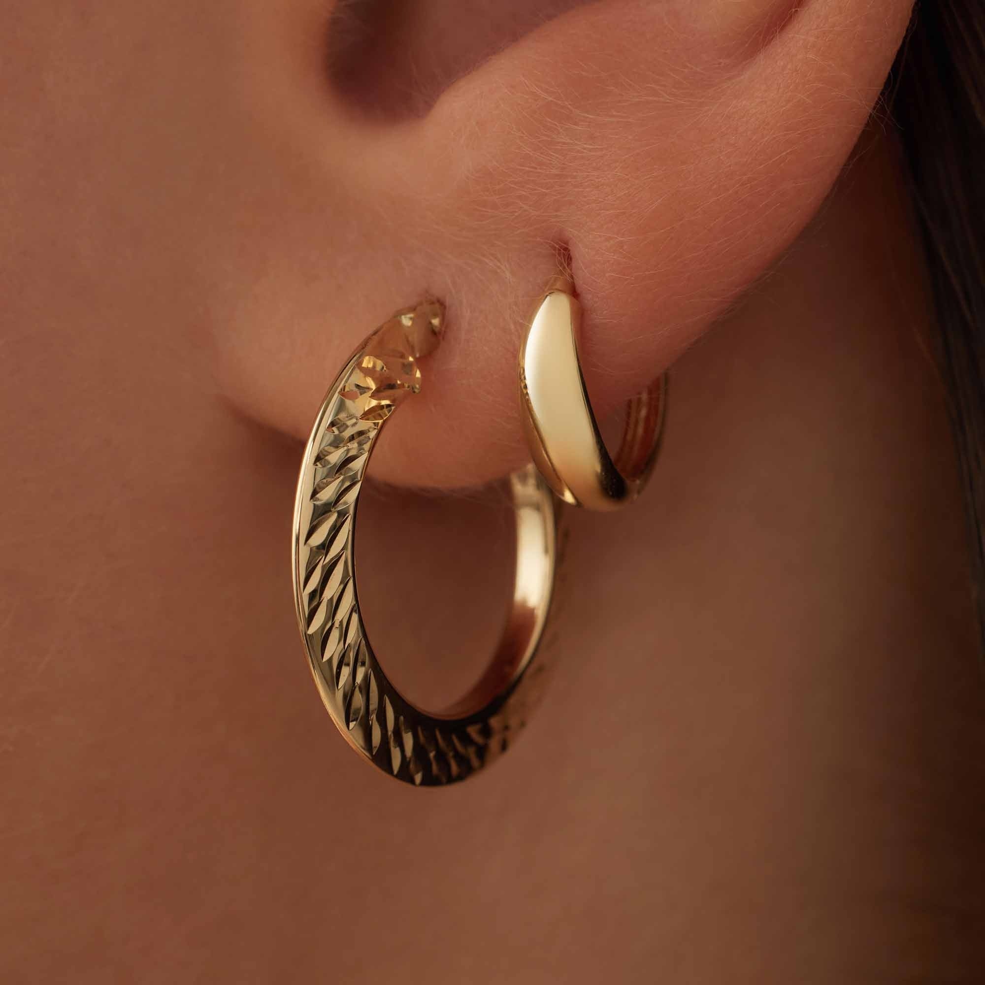 Rivoli Morgane 14 karat gold hoop earrings - Image 4