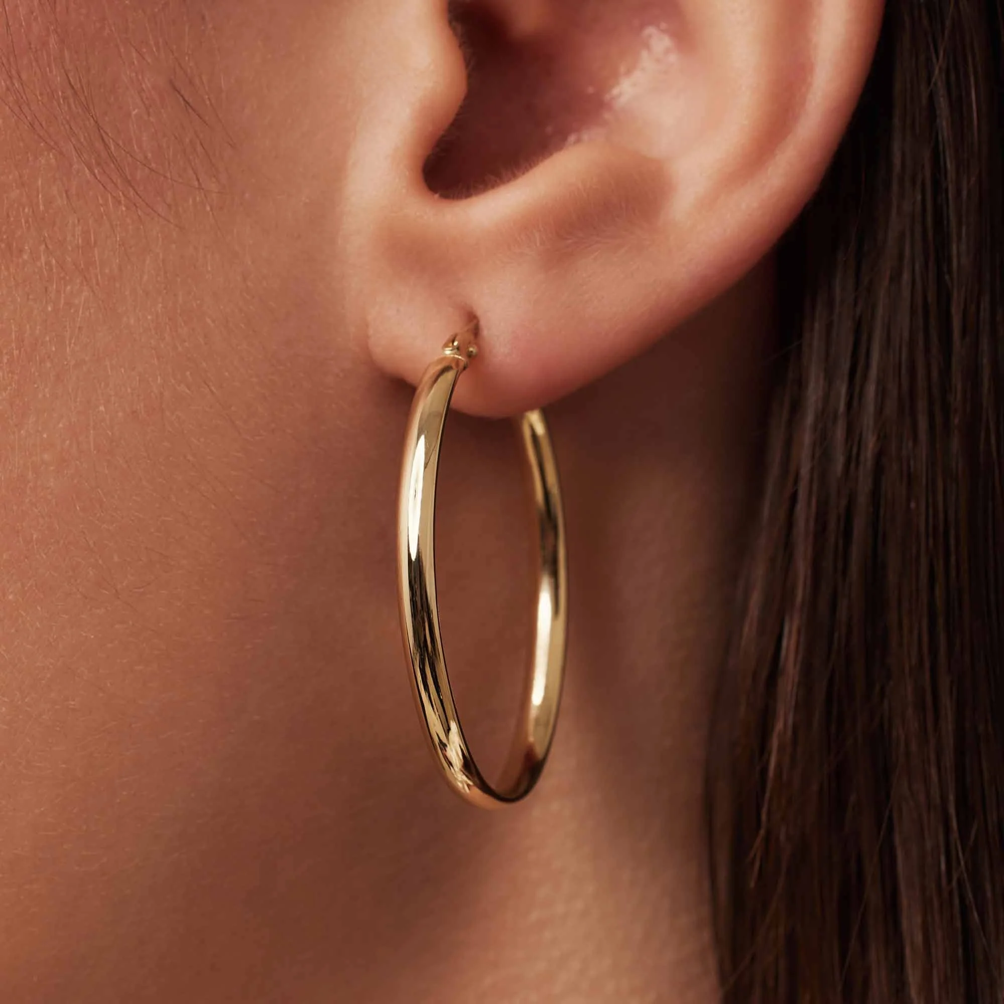 Rivoli Flori 14 karat gold oval hoop earrings (34 mm) - Image 3