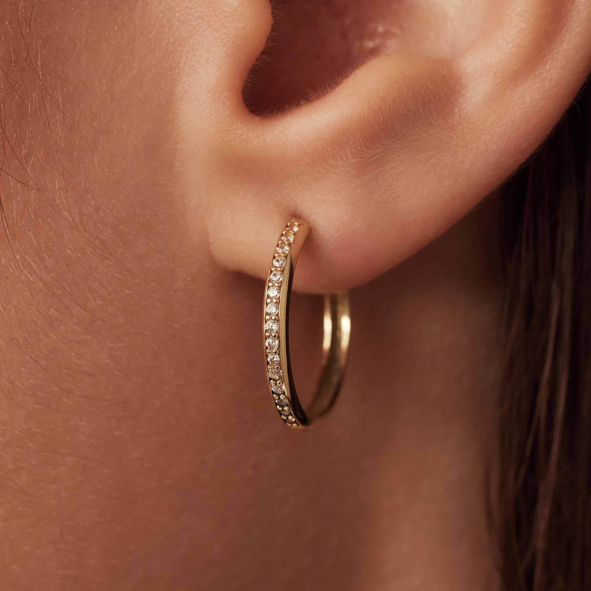 Le Marais Merle 14 karat gold hoop earrings with zirconia (17.5 mm) - Image 3