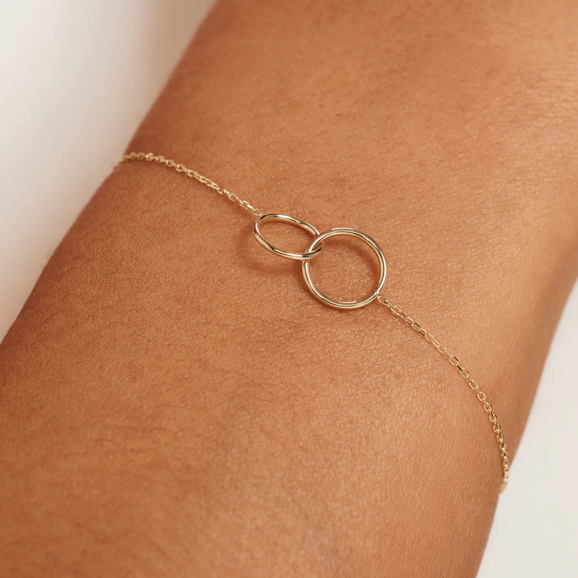 Cadeau d'Isabel 14 karat gold necklace & bracelet gift set with rings - Image 4