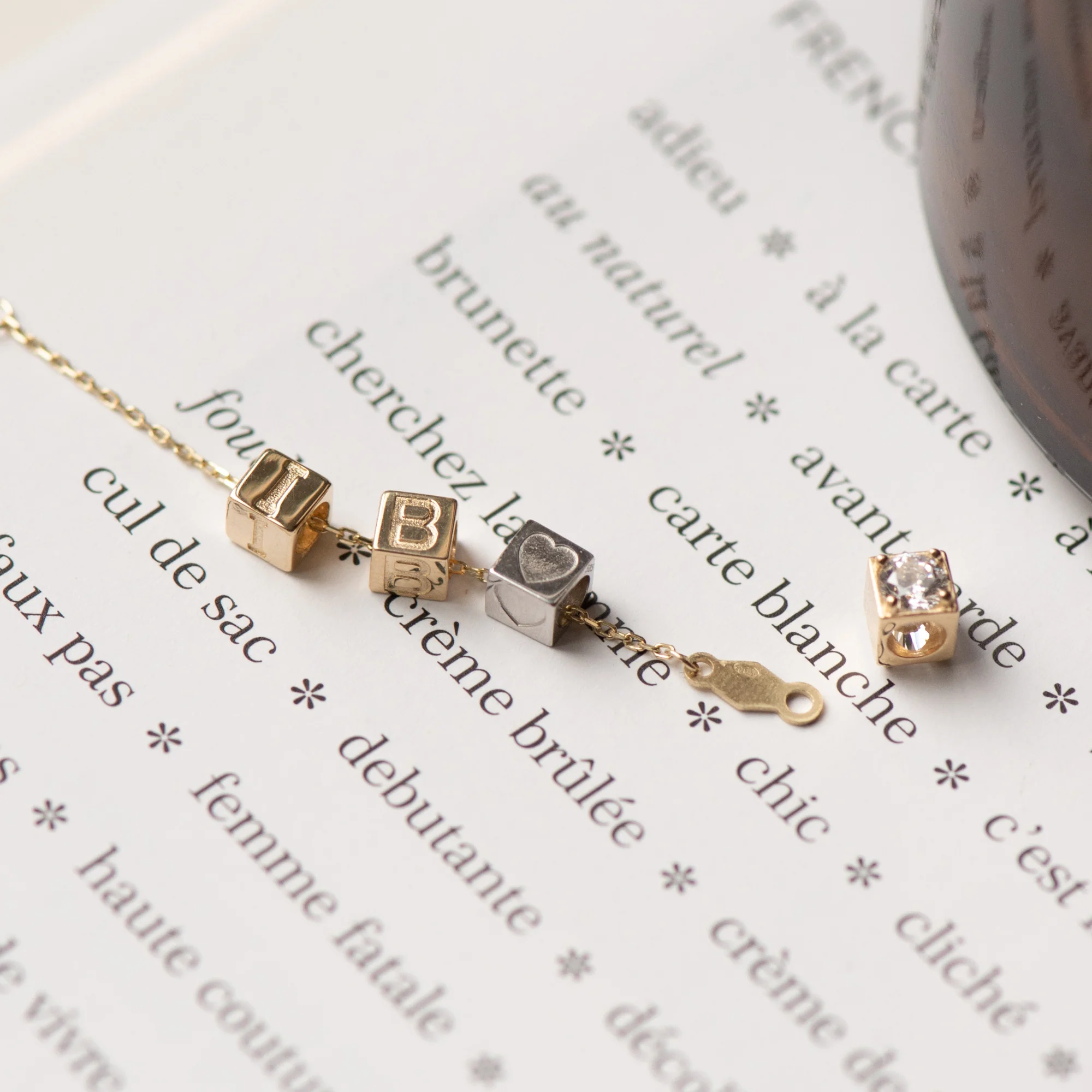Saint Germain Felie 14 karat white gold cube charm with heart - Image 8