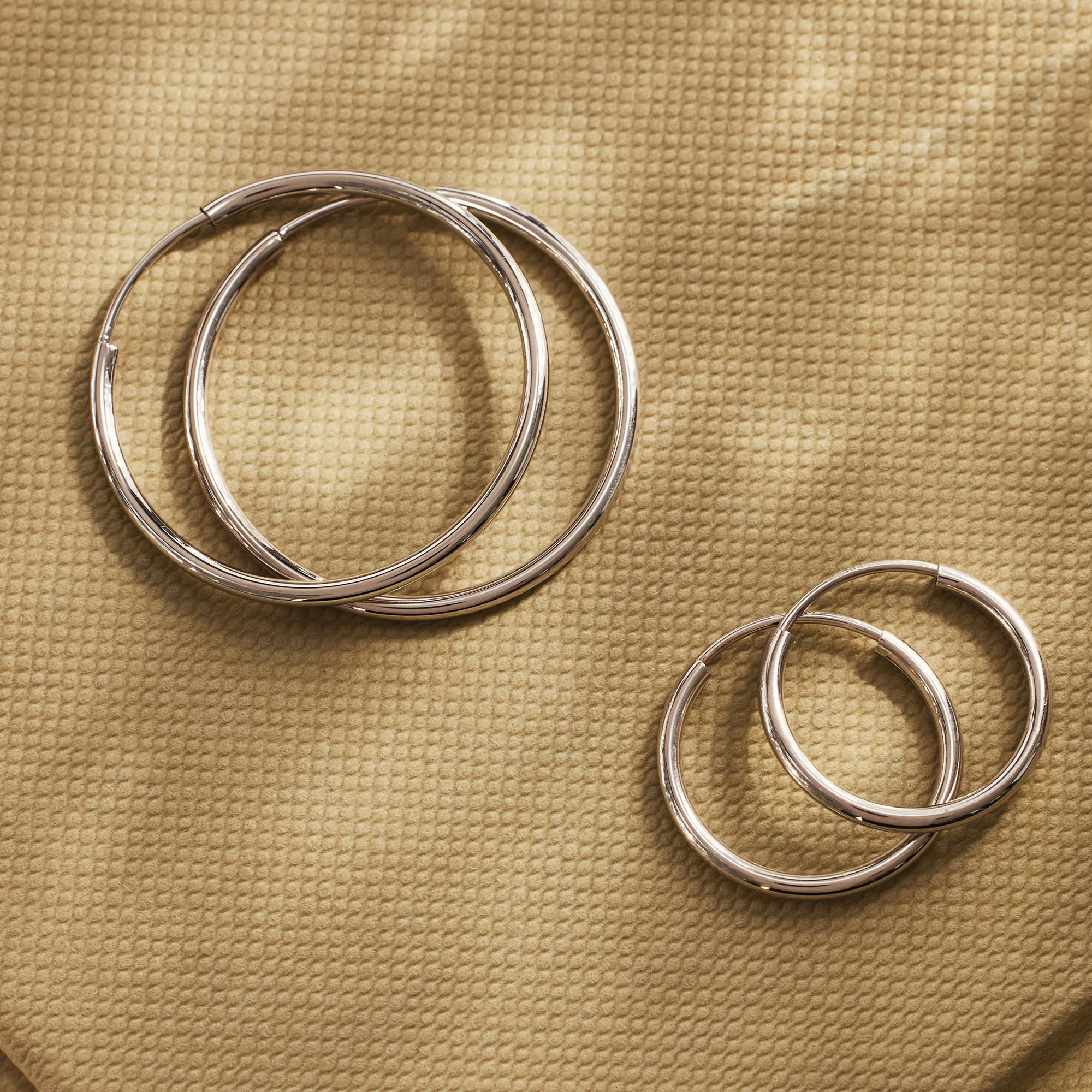 Cadeau d'Isabel 14 karat white gold earring set - Image 4