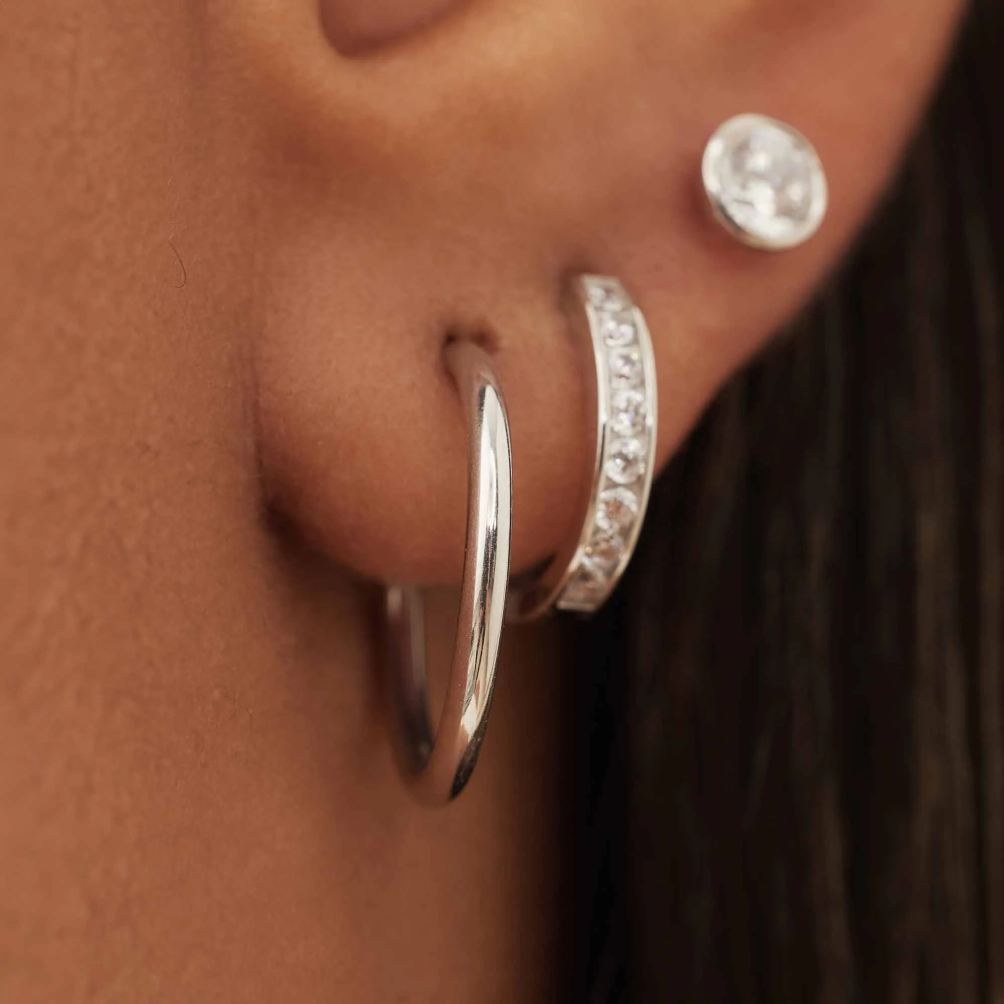 Saint Germain Cerise 14 karat white gold hoop earrings (18 mm) - Image 3