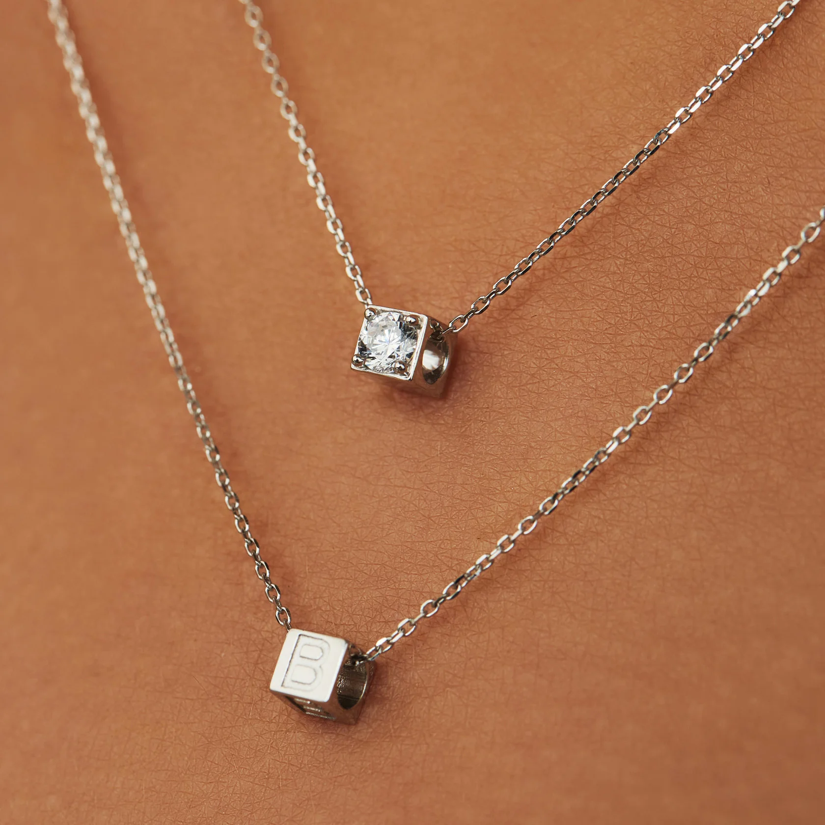 Saint Germain Nicole 14 karat white gold necklace - Image 5