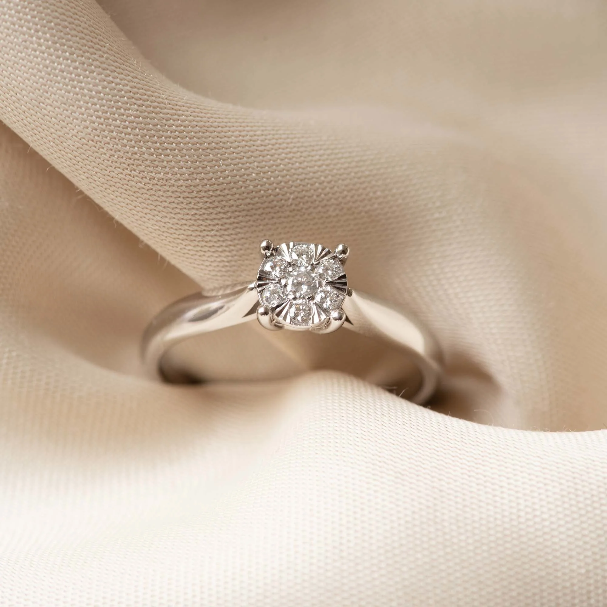 De la Paix Hanaé 14 karat white gold ring with diamond 0.14 carat - Image 4