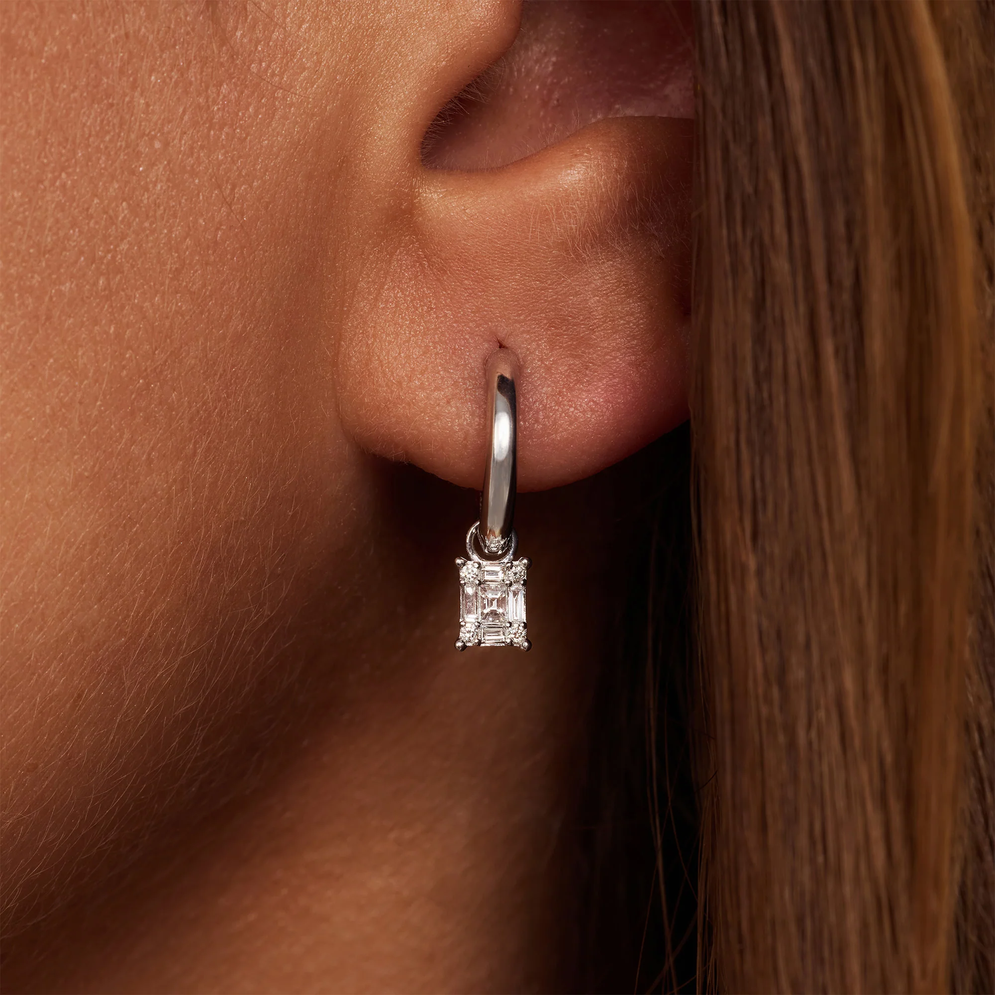 De la Paix Maxime 14 karat whitegold ear stud with diamond 0.24 carat - Image 2