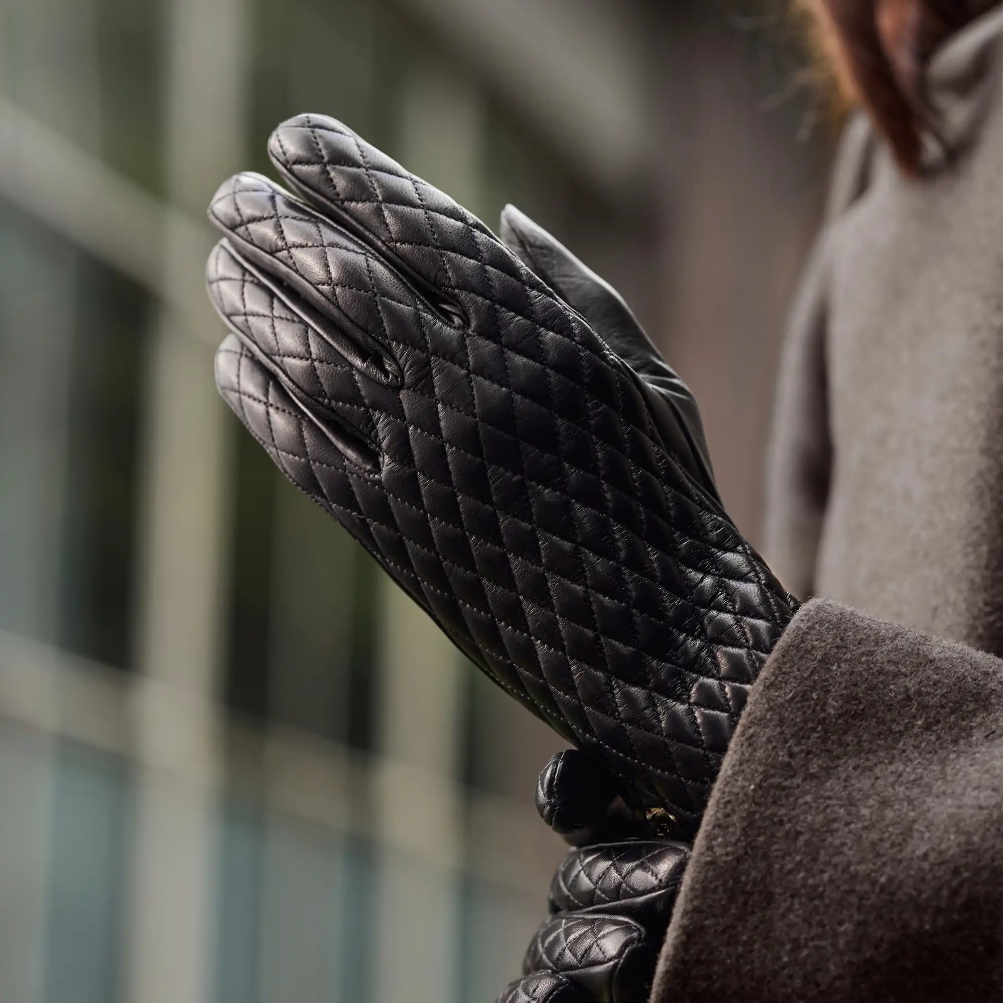 Honoré Rosette black goatskin leather gloves - Image 3