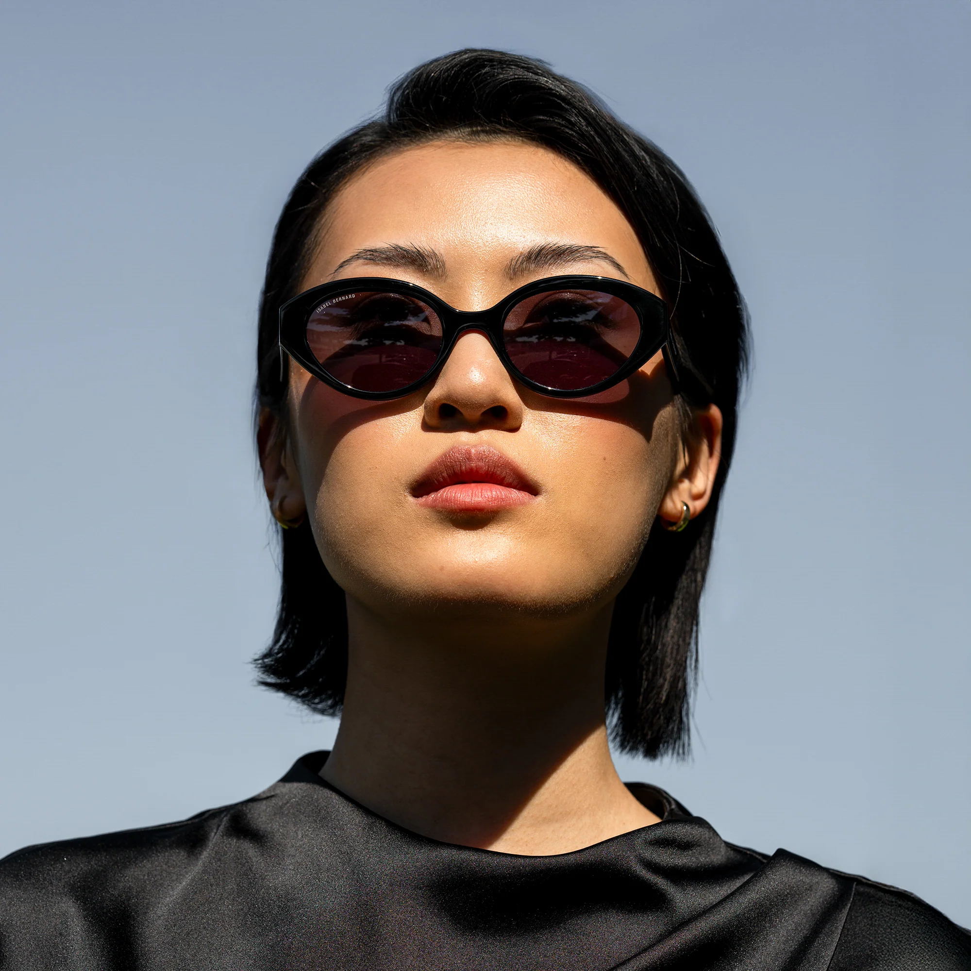La Villette Rosaire black oval sunglasses with black lenses - Image 3
