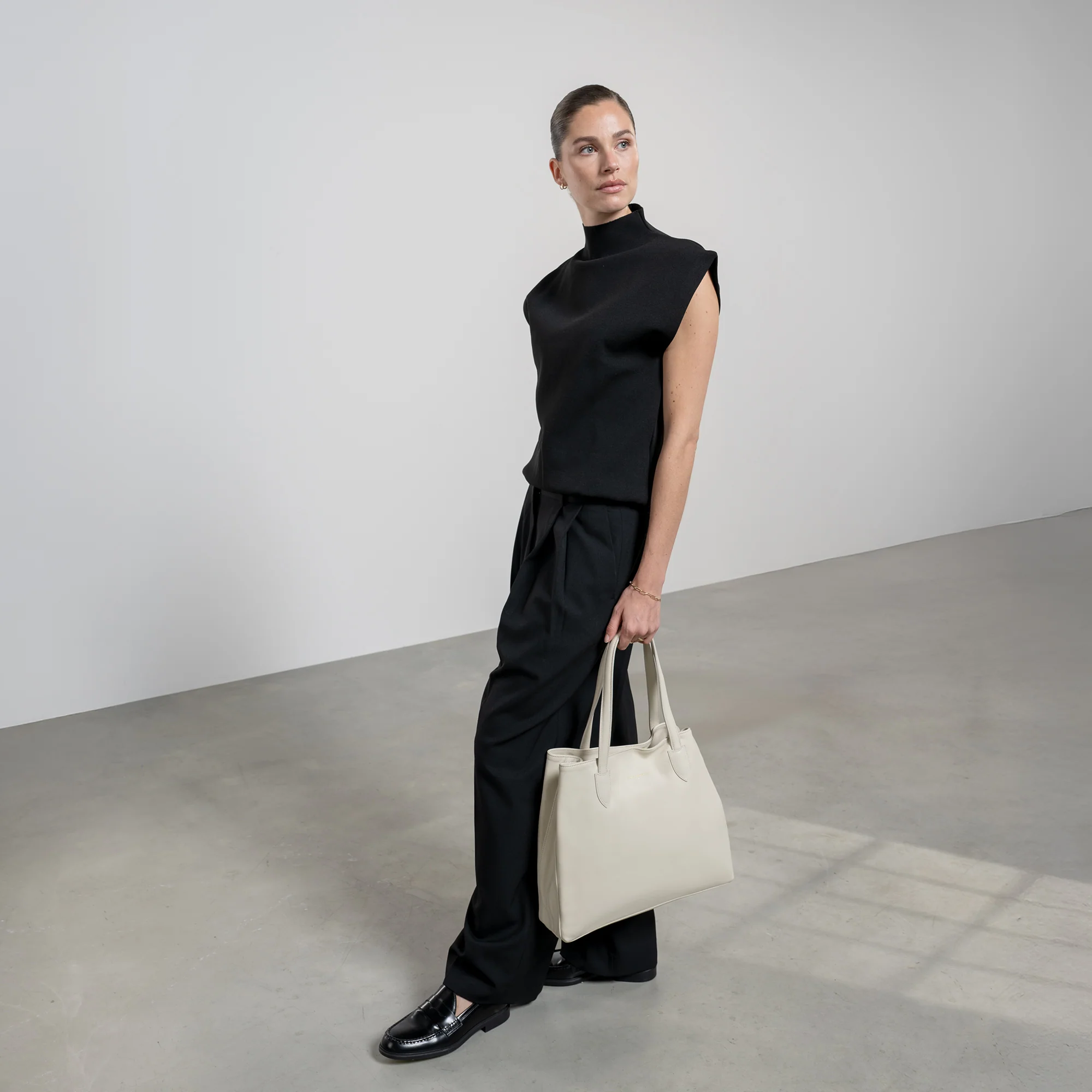 Honoré Francine cream calfskin leather shopper - Image 3