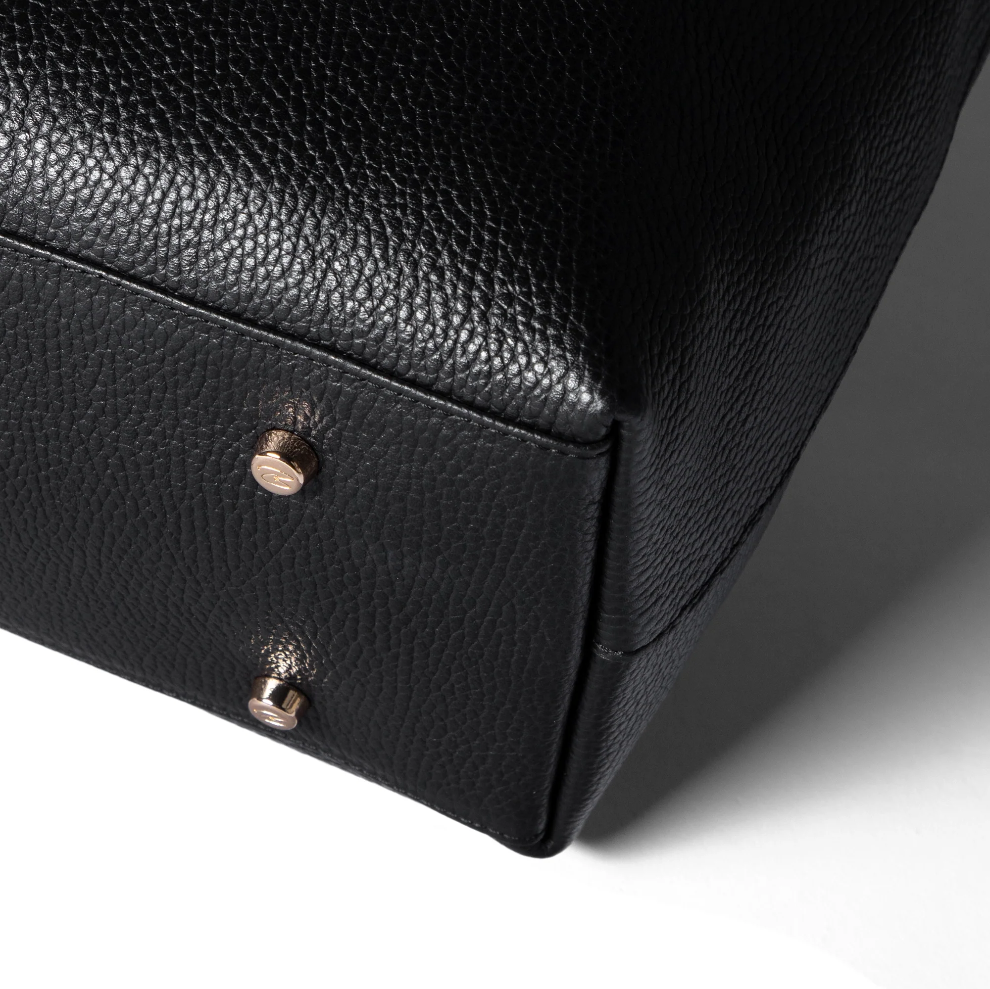 Honoré Elin Black calfskin leather shoulder bag - Image 6
