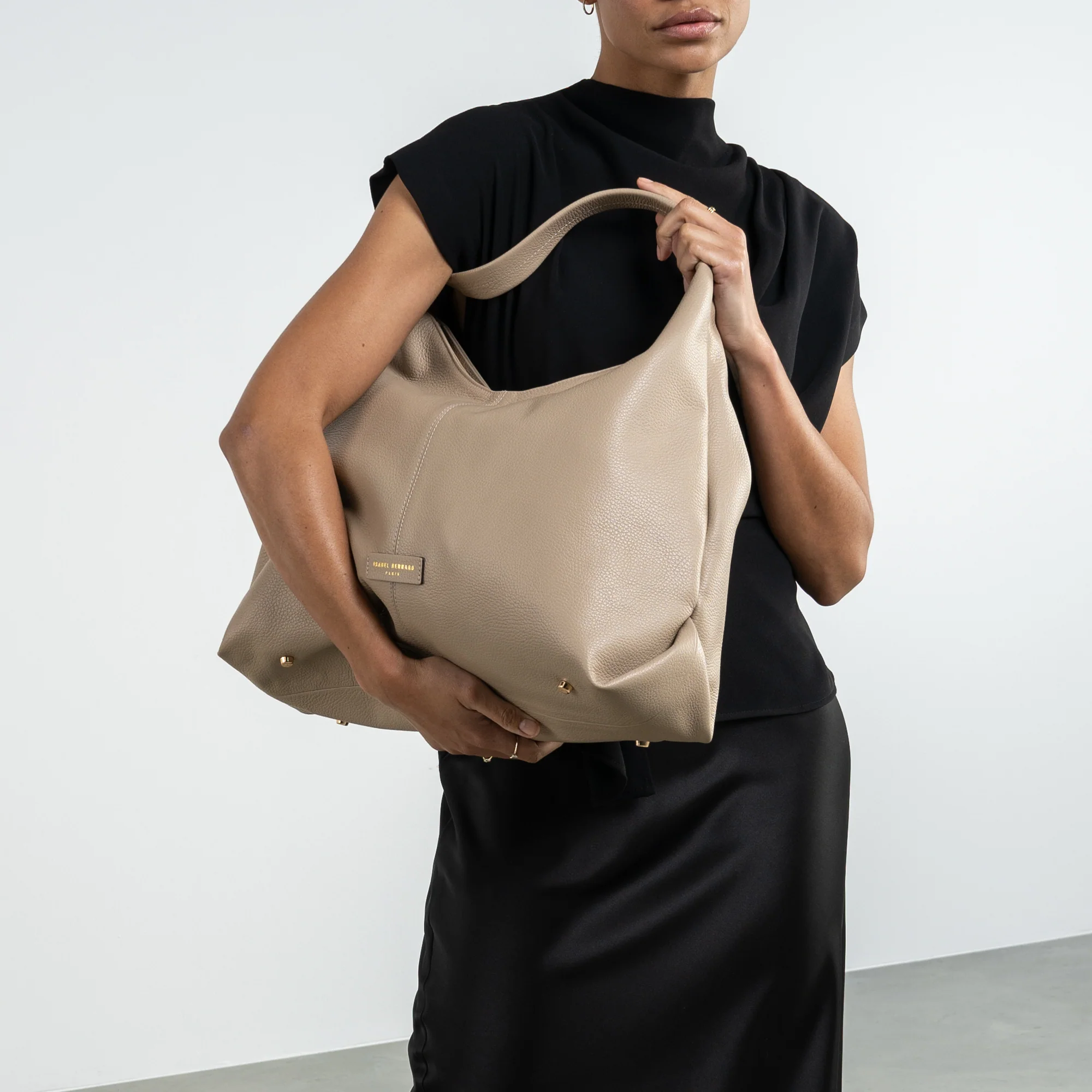 Honoré Grace taupe calfskin leather shoulder bag - Image 2