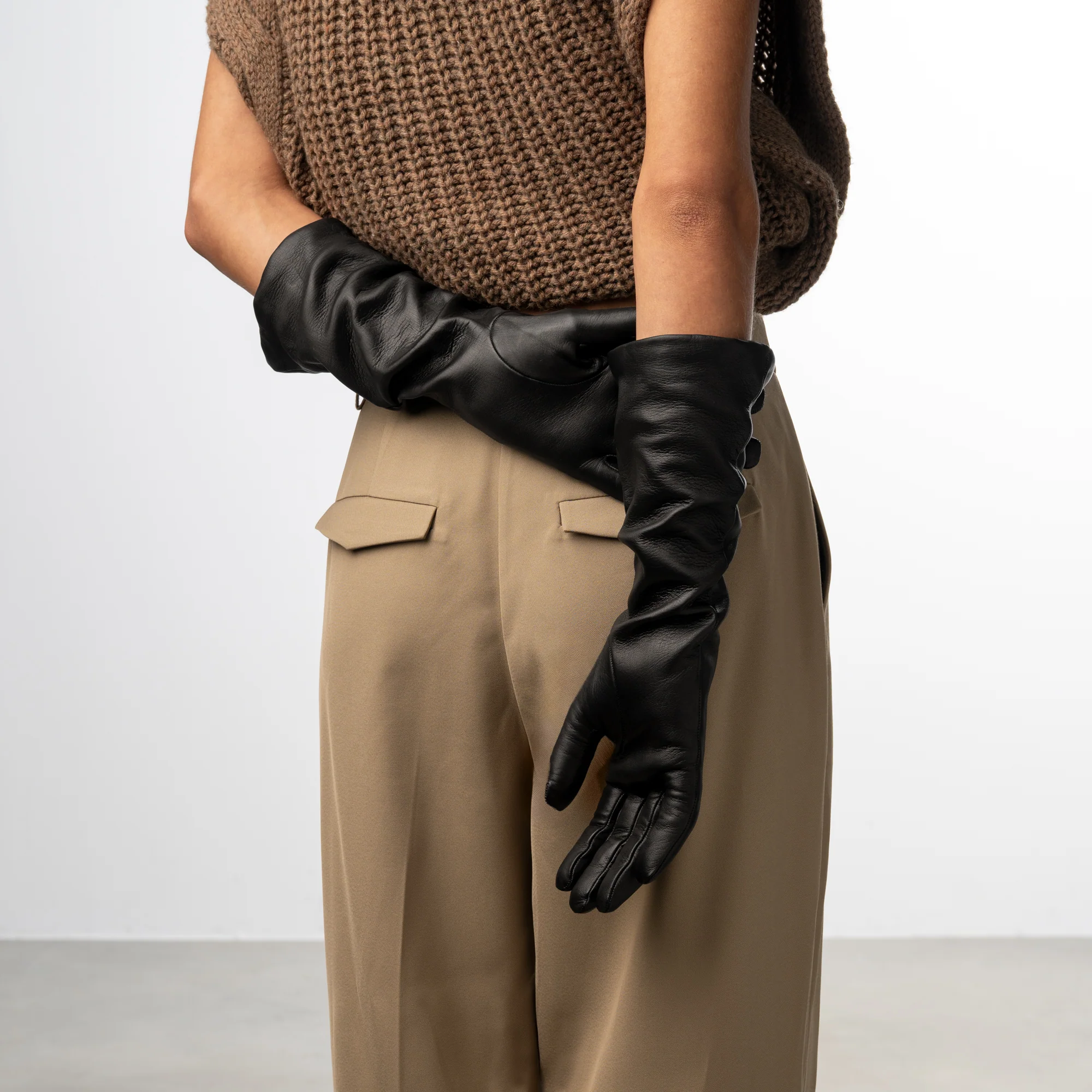 Honoré Ines black goatskin leather gloves - Image 3