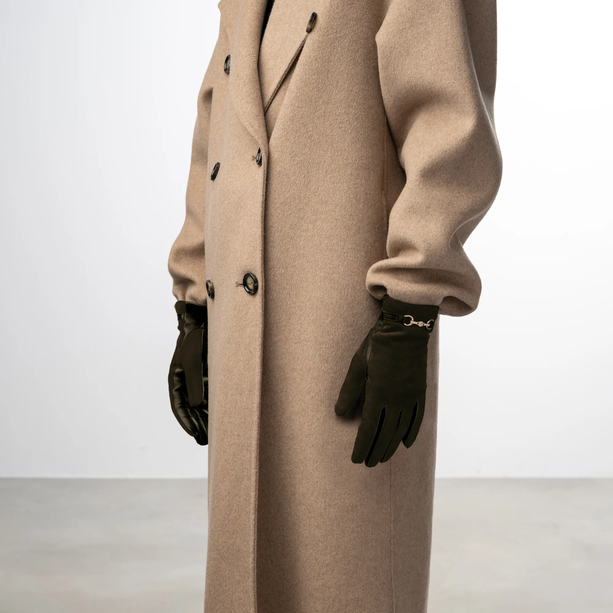 Honoré Marcelia dark brown goatskin suéde leather gloves - Image 2