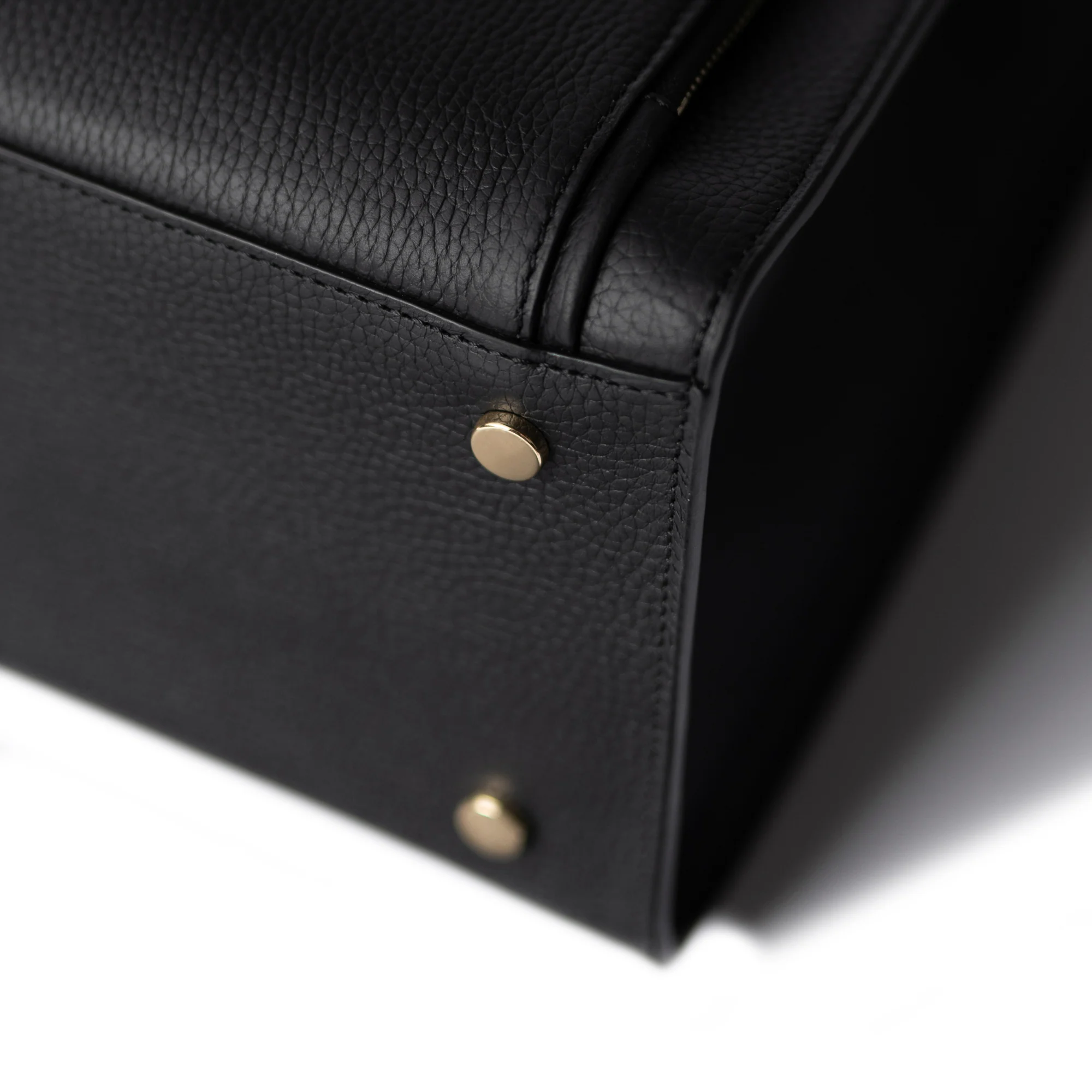 Honoré Nadine black calfskin leather handbag with 13 inch laptop pocket - Image 6