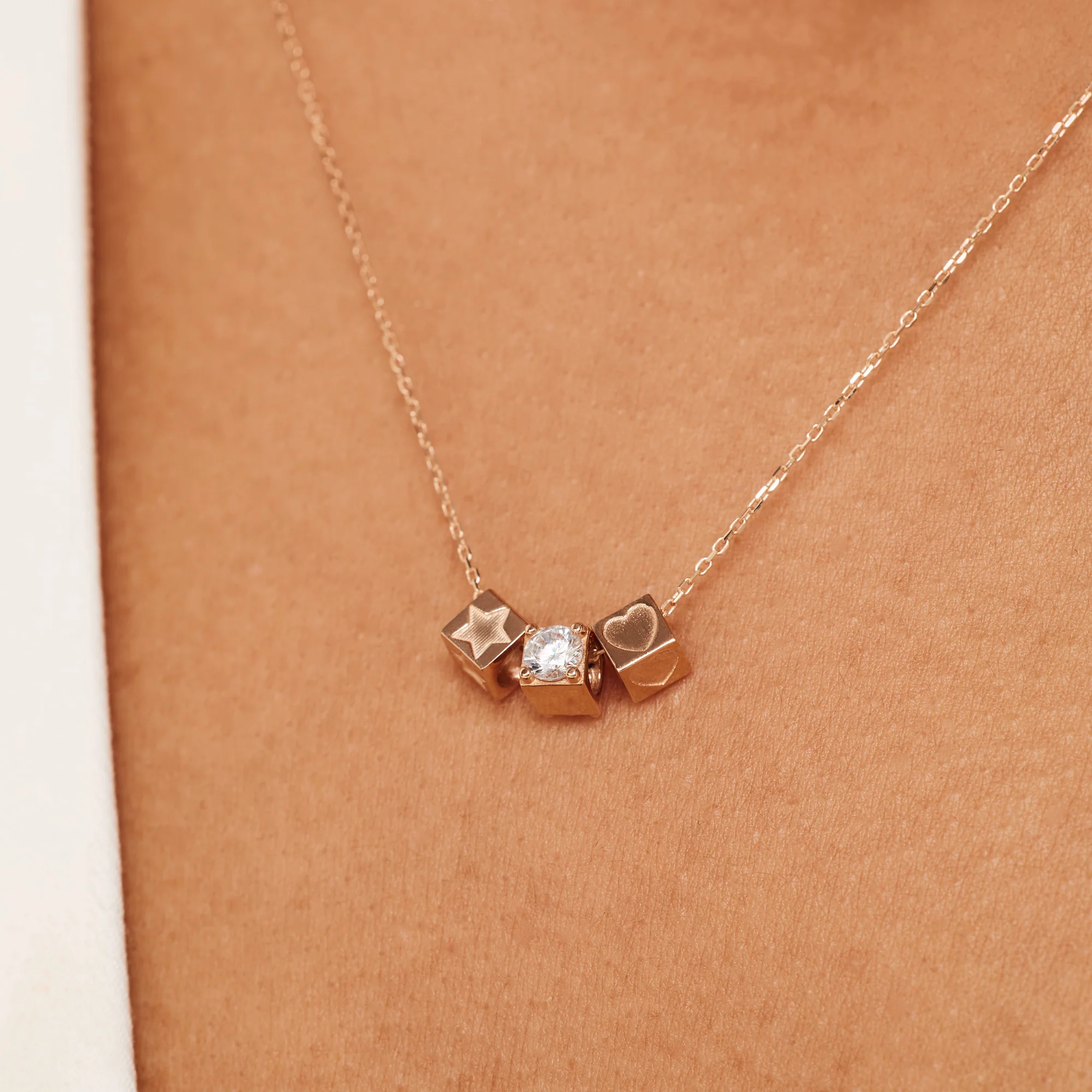 La Concorde Felie 14 karat rose gold cube charm with star - Image 6