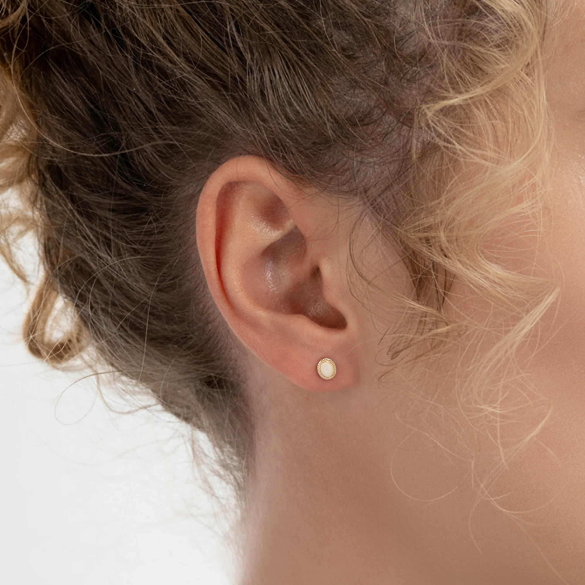Le Marais Adeline 14 Karat Gold Earrings - Image 2