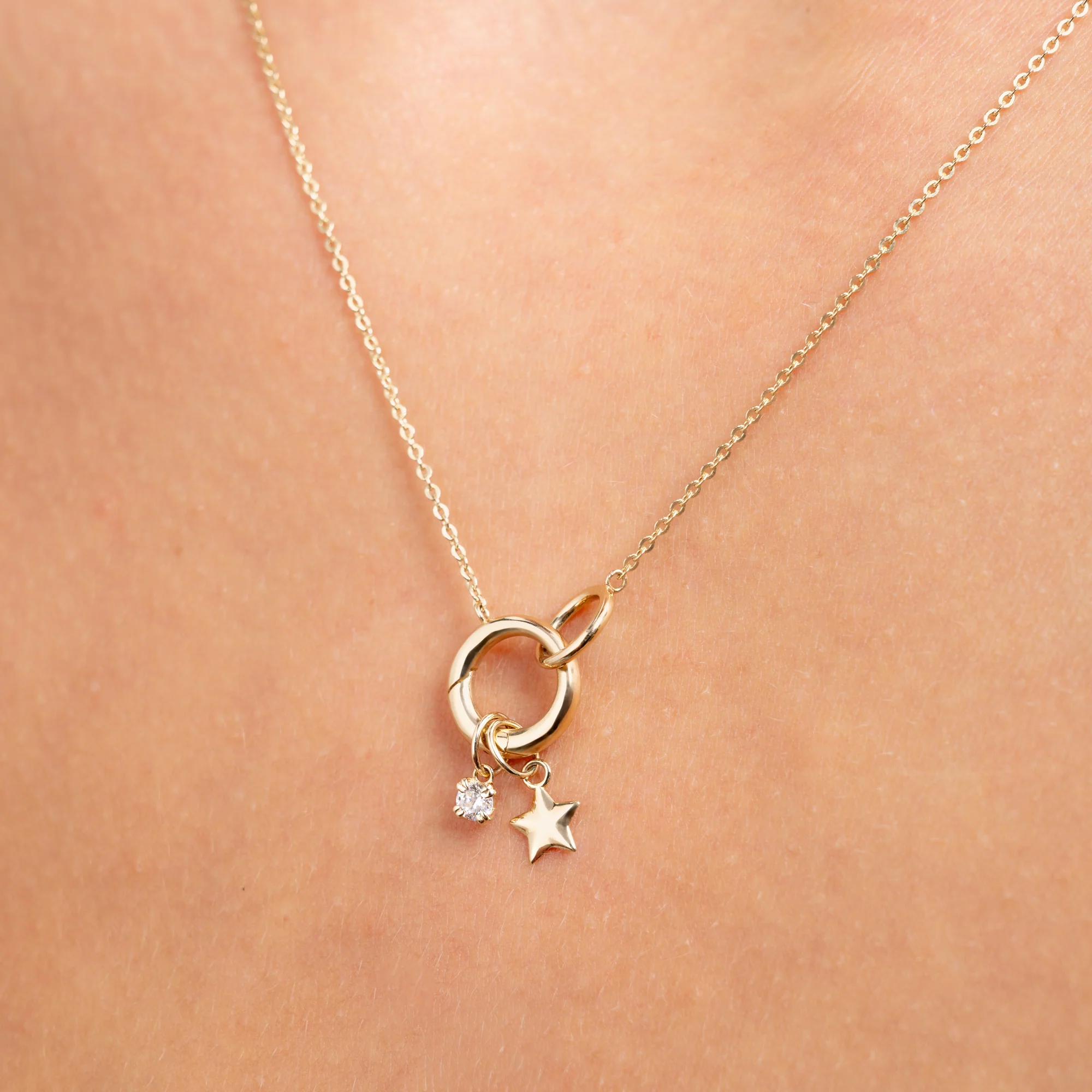 Le Marais Square Zirconia 14 karat gold charm - Image 4