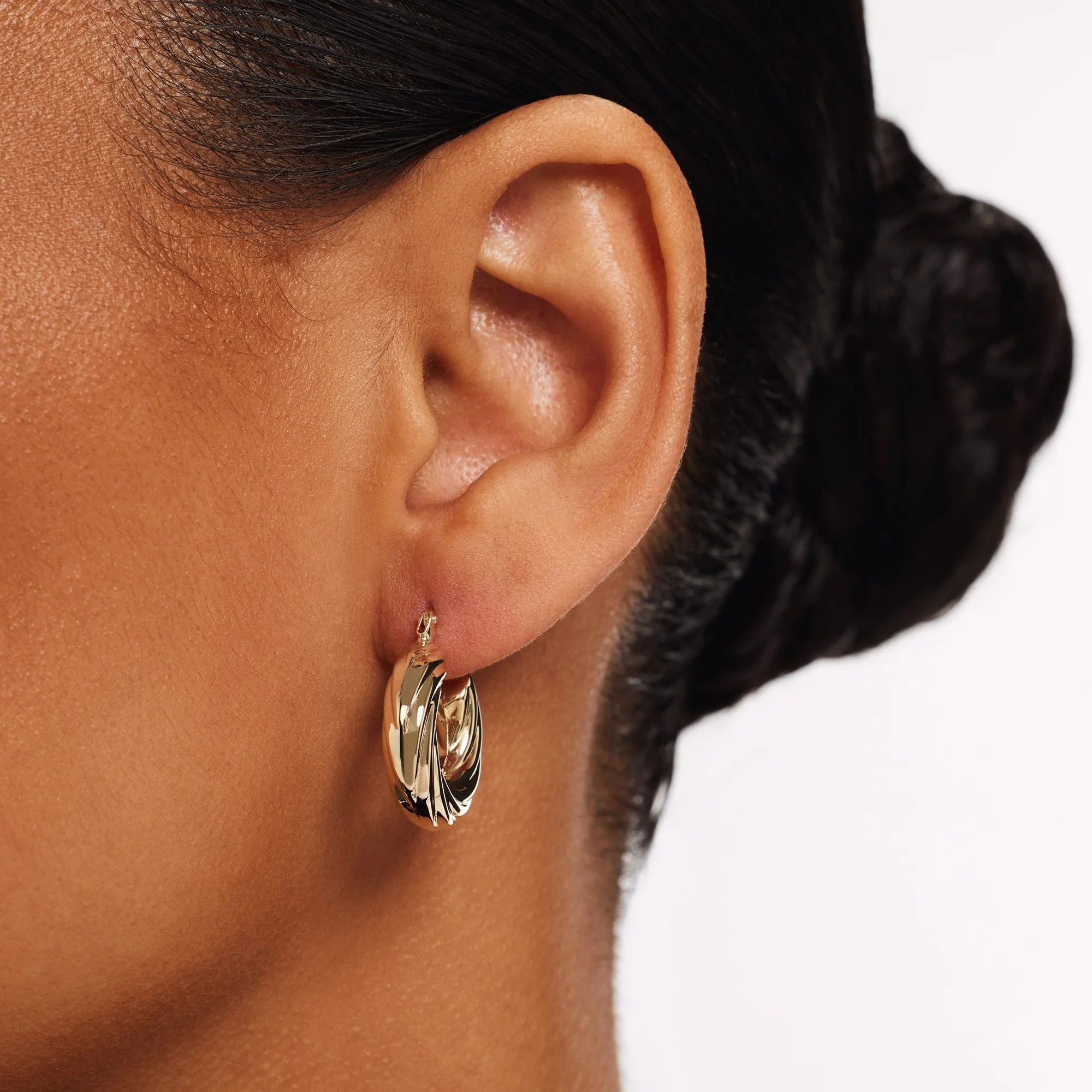 Rivoli Belle 14 karat gold hoop earrings - Image 3