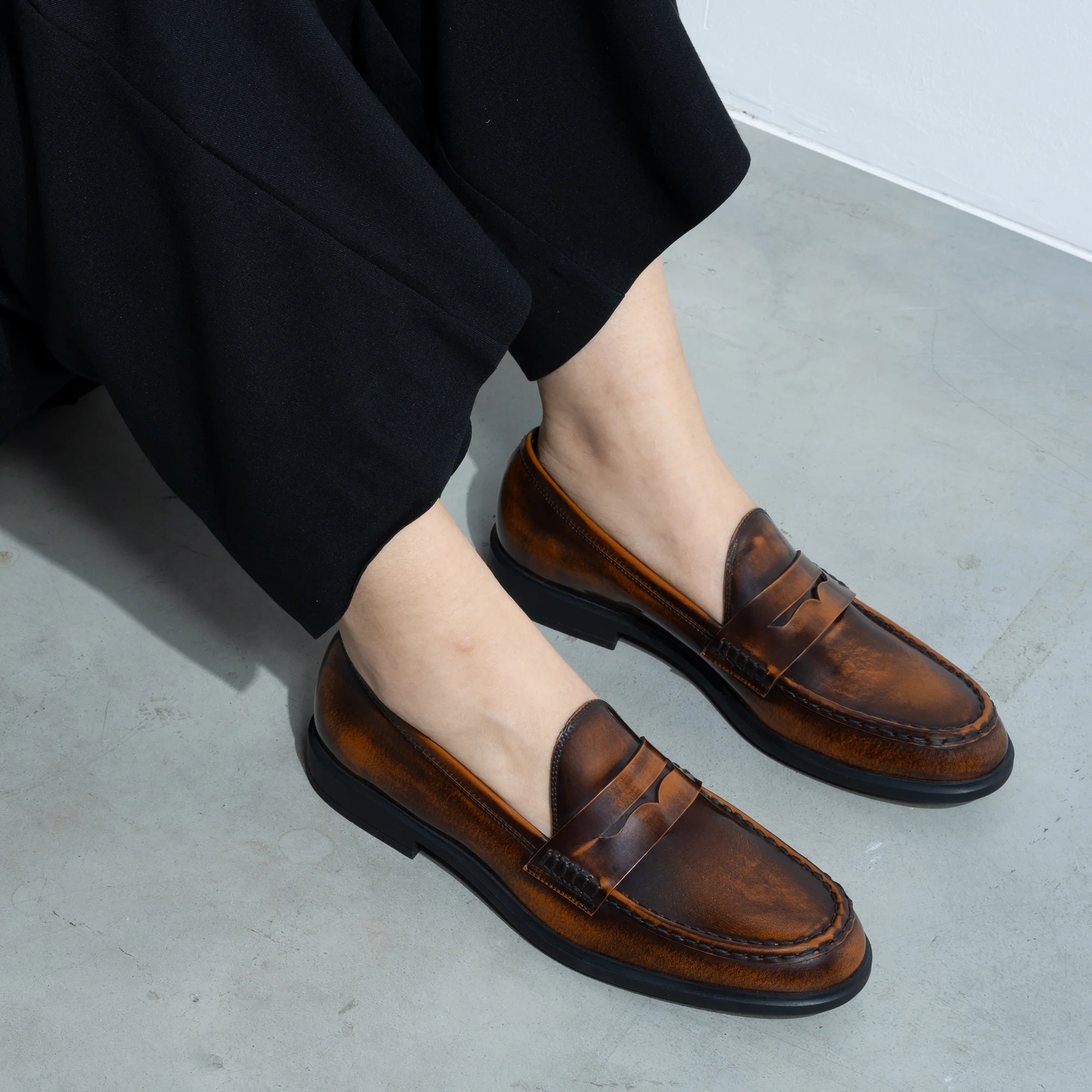 Vendôme Blandine cognac spazzolato leather loafers - Image 2